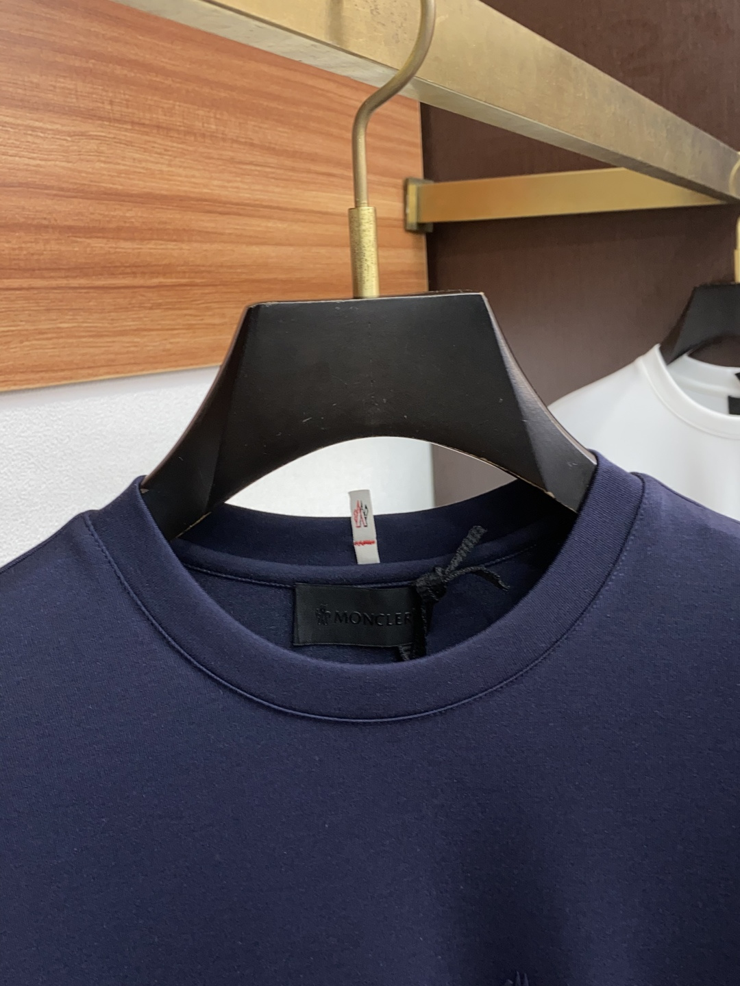 蒙口 2025秋冬专柜新款 时尚休闲打底衫长袖T恤，精选进口高密度膨体德绒系列膨体蓄暖，糯感新生绒云裹冬