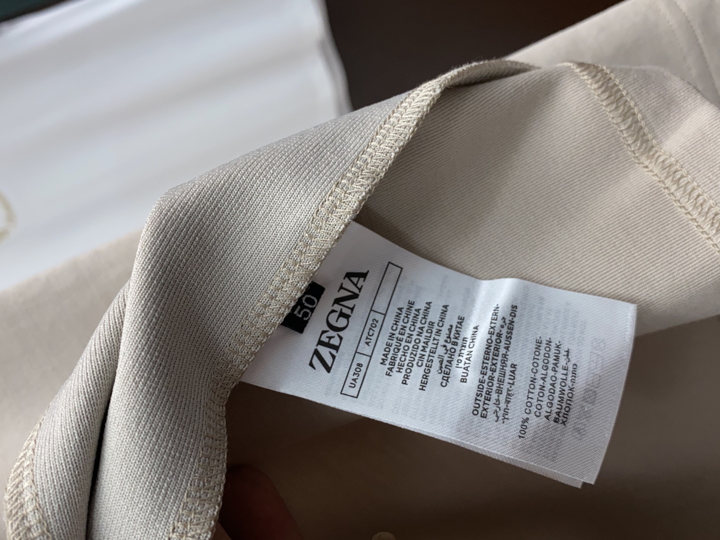 “Genia 2025 Fashion Recreational T-shirts: High-Density Velvet Series for Warmth and Style” - 图片 6
