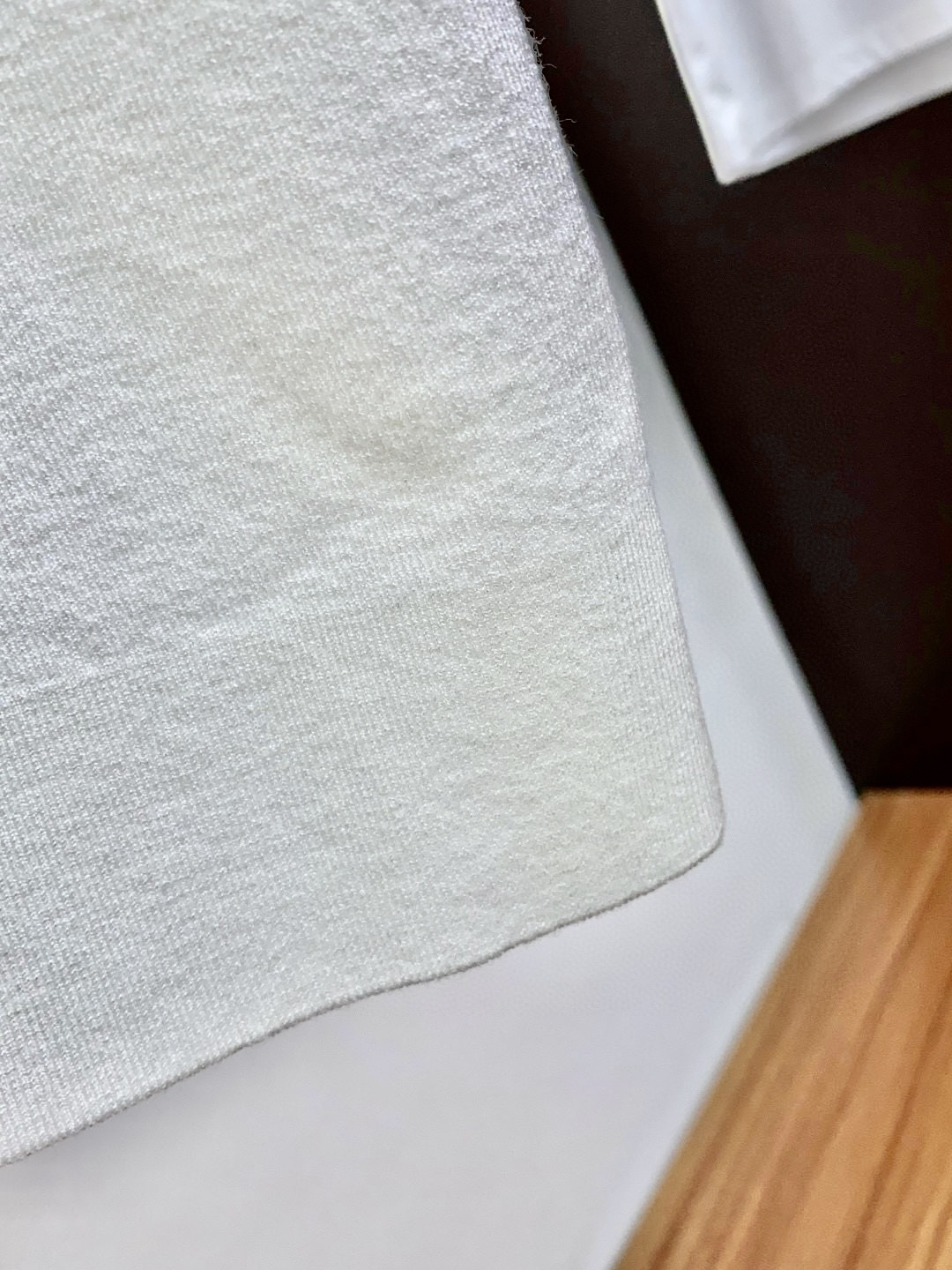  纪梵希 家族男士高端简约圆领加厚针织毛衣短袖 ，香港洋行渠道货，纯正血统品质，25年秋冬 新款，经典王