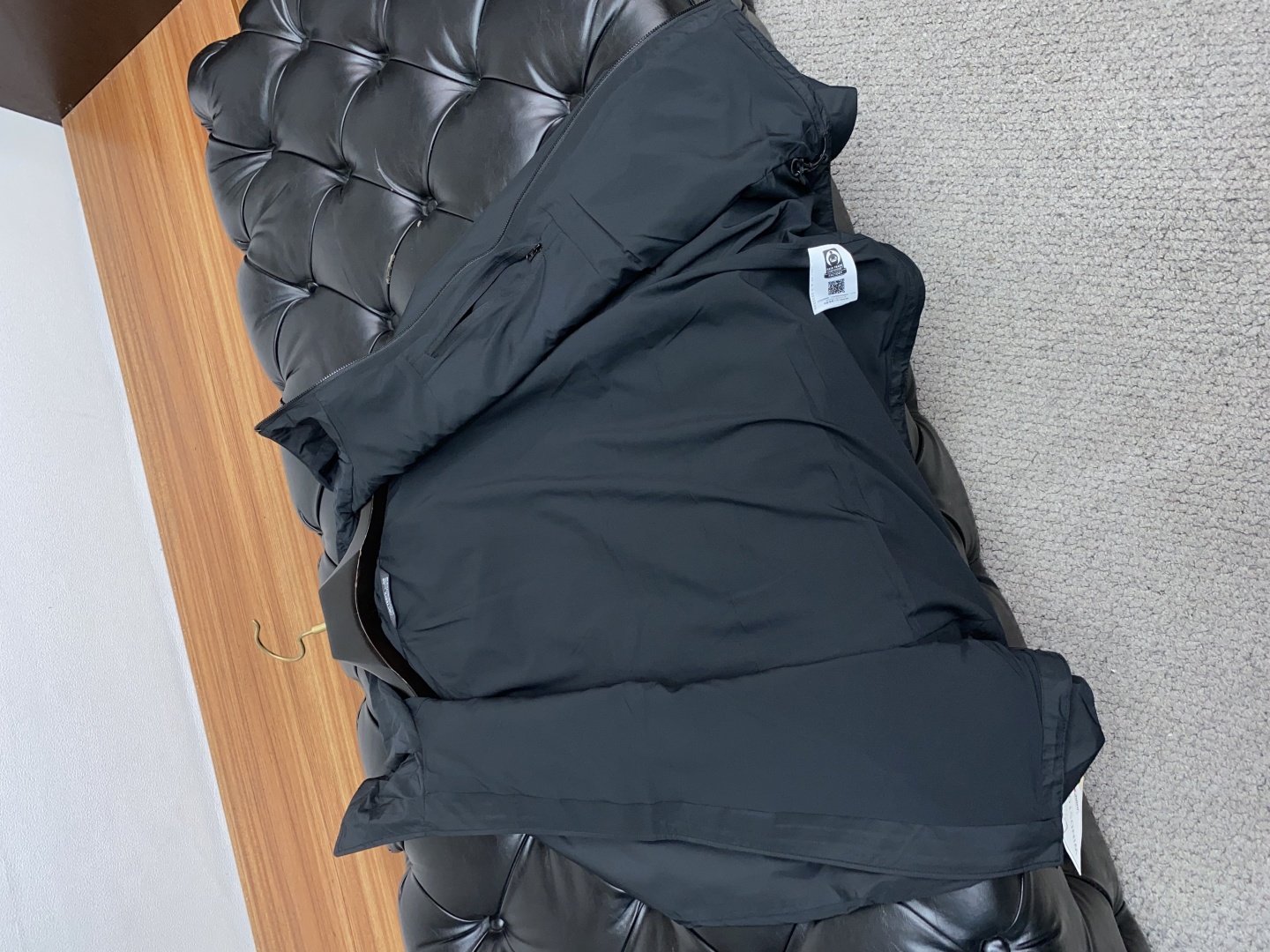 “ARCTERYX Spring 2025 Collection: Fashionable Leisure Hats and Coats in 8 Colors” - 图片 8