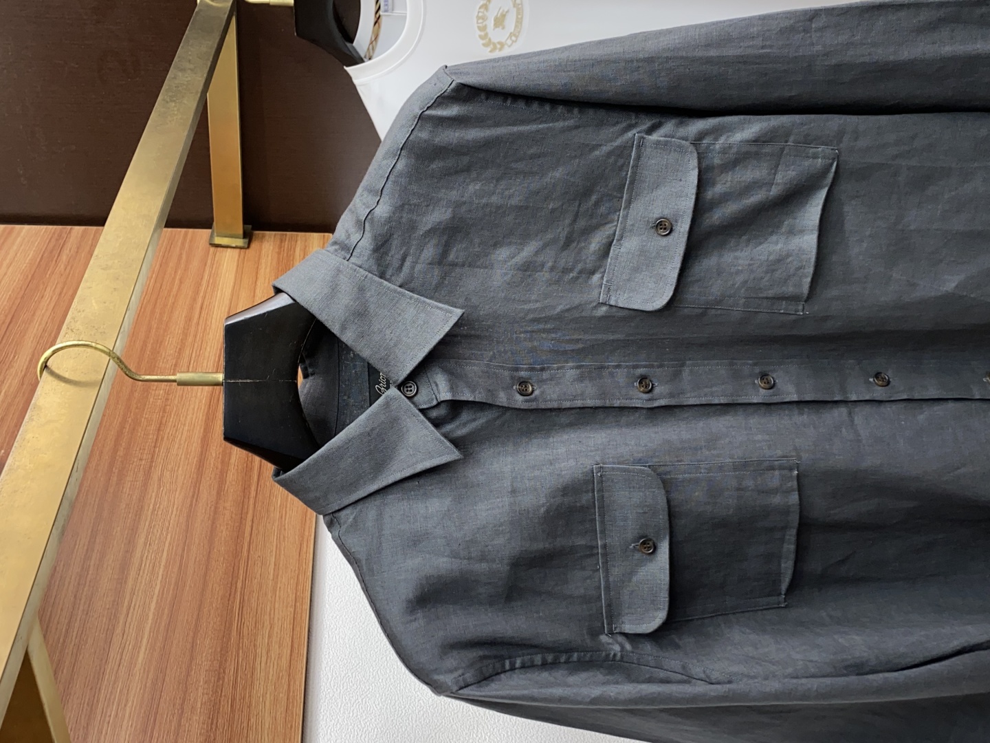 Brioni P770 Linen Shirt: Classic long-sleeve design with retro charm, soft touch, and versatile styling options in multiple colors/sizes. - 图片 2