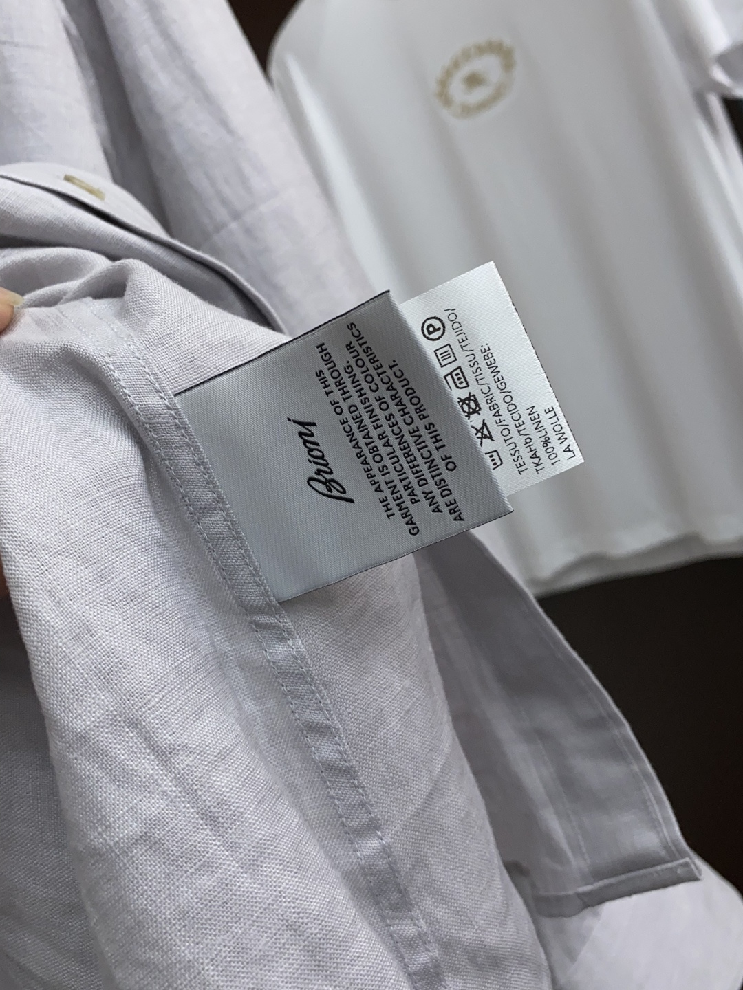 “Brioni Linen Shirt: Classic Integration of Long-Sleeve Fashion, Unique Retro Charm, Perfect for Casual Attitude” - 图片 6