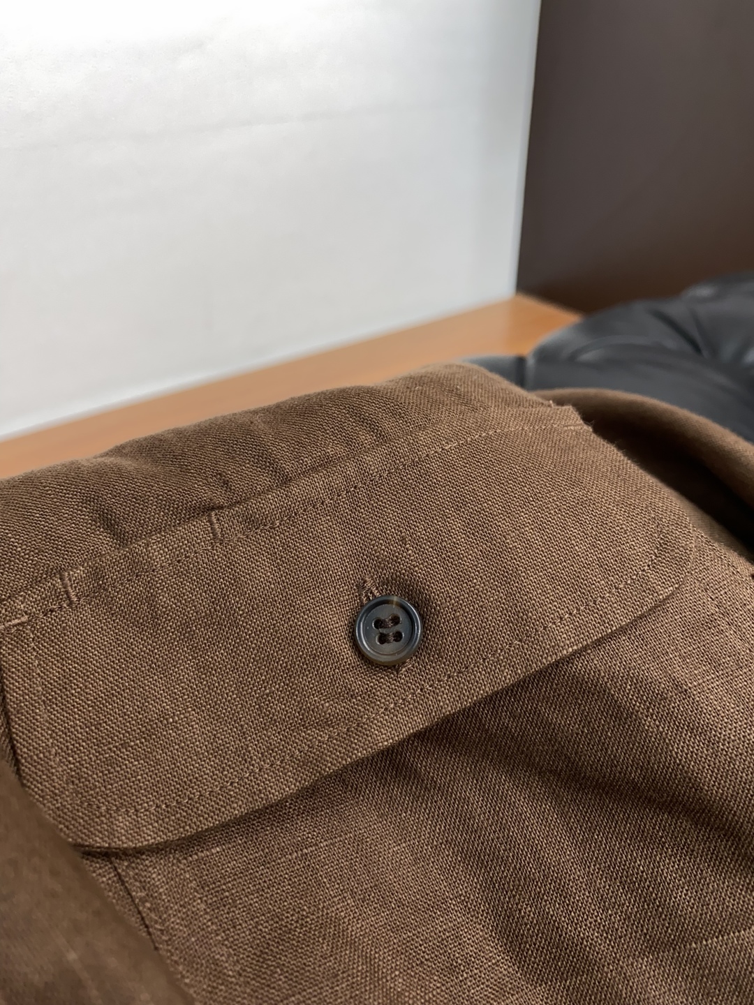 “Brioni Linen Shirt: Classic Integration of Long-Sleeve Fashion, Unique Retro Charm” - 图片 7