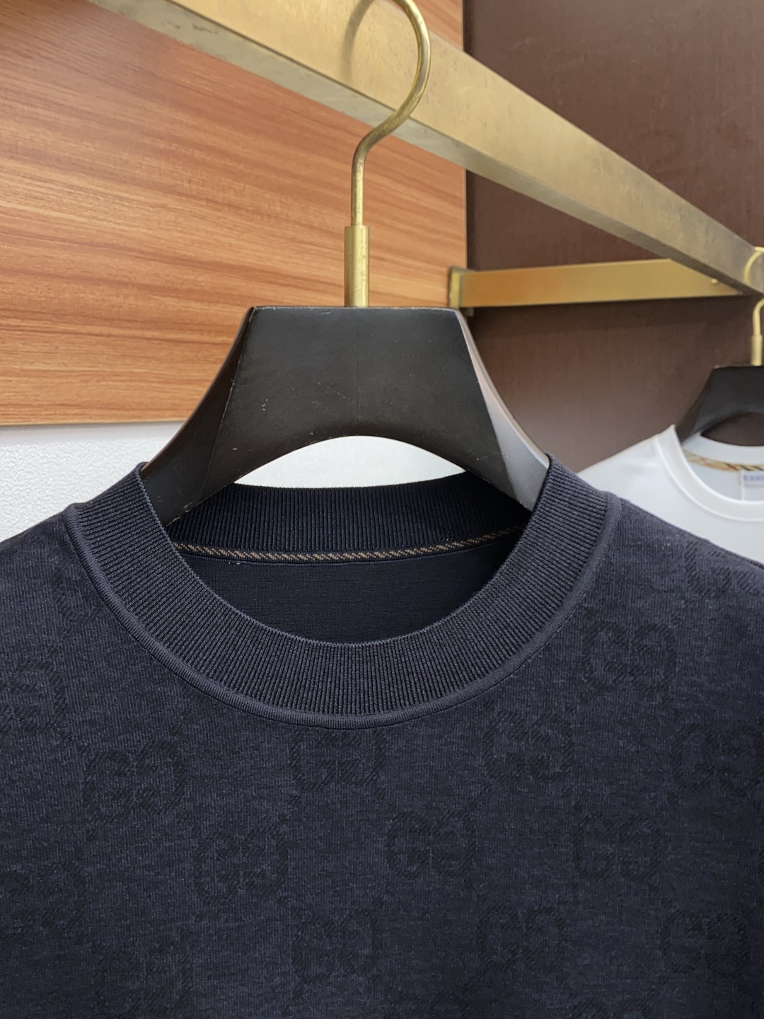 古奇 家族男士高端简约圆领加厚毛绒面短袖 ，香港洋行渠道货，纯正血统品质，25年秋冬 新款，经典王牌系列