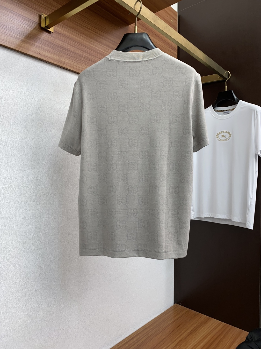 古奇 家族男士高端简约圆领加厚毛绒面短袖 ，香港洋行渠道货，纯正血统品质，25年秋冬 新款，经典王牌系列