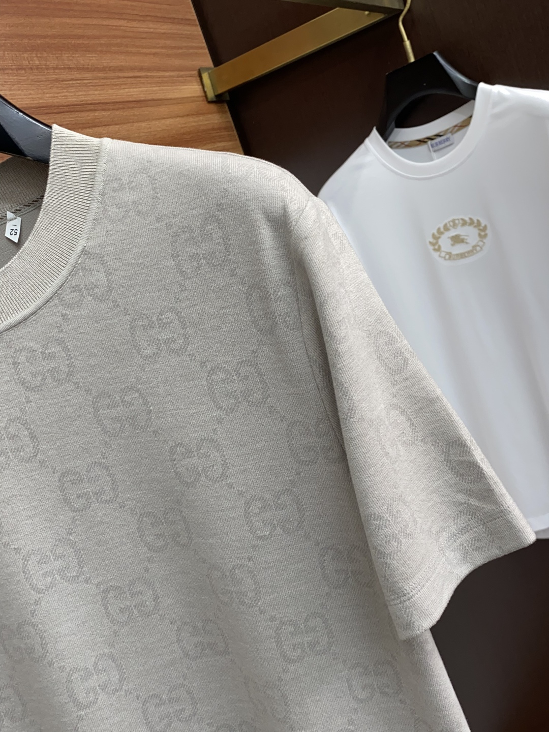 古奇 家族男士高端简约圆领加厚毛绒面短袖 ，香港洋行渠道货，纯正血统品质，25年秋冬 新款，经典王牌系列