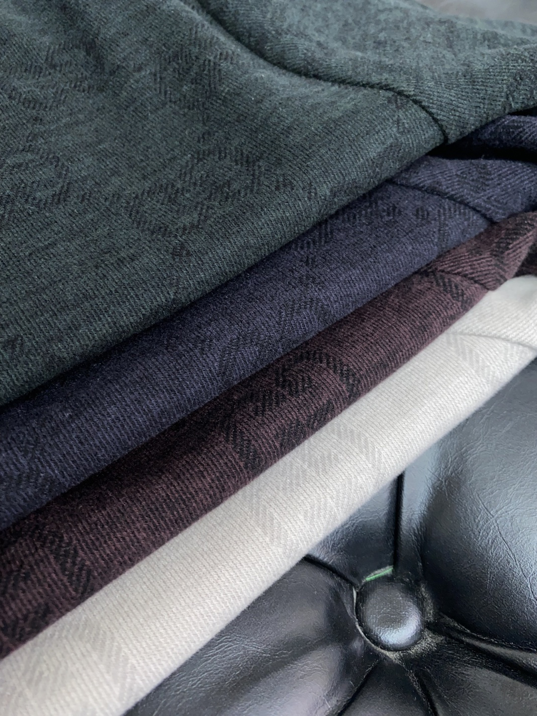 古奇 家族男士高端简约圆领加厚毛绒面短袖 ，香港洋行渠道货，纯正血统品质，25年秋冬 新款，经典王牌系列