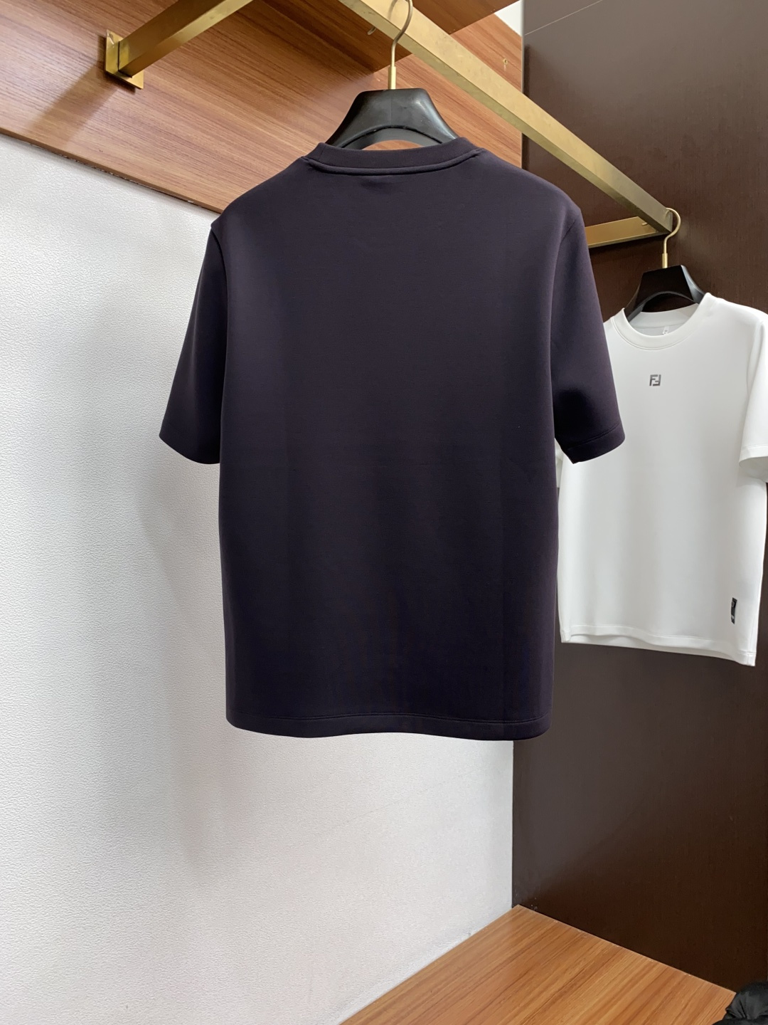  芬迪 家族男士高端简约圆领加厚空气棉莫代尔短袖 ，香港洋行渠道货，纯正血统品质，25年秋冬 新款，经典
