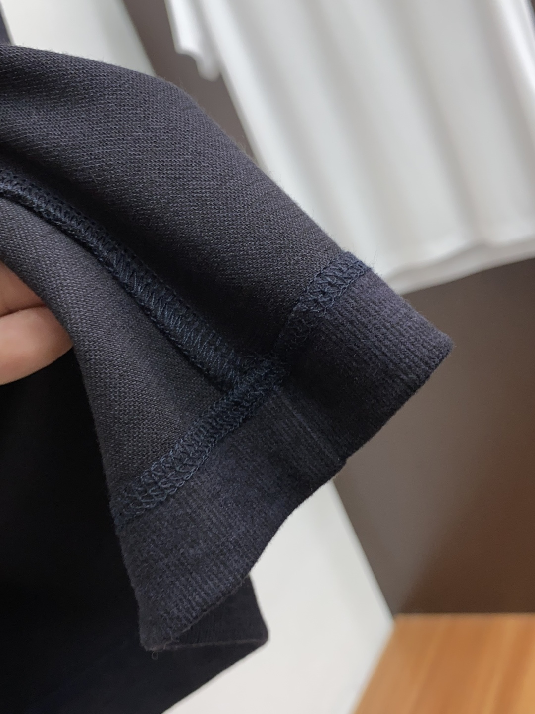  巴宝莉 家族男士高端简约圆领加厚毛绒面短袖 ，香港洋行渠道货，纯正血统品质，25年秋冬 新款，经典王牌