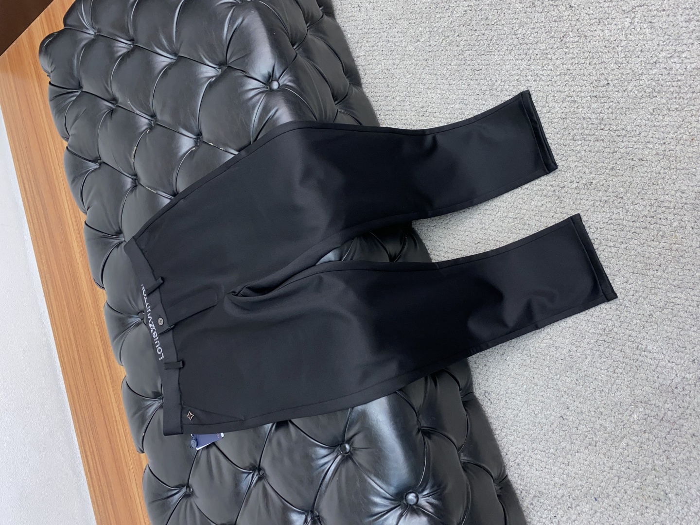 Louis Vuitton 2025SS Men’s Shorts: Original Design, Seasonal Best-Seller with SLP Tone and Unique Craftsmanship - 图片 6