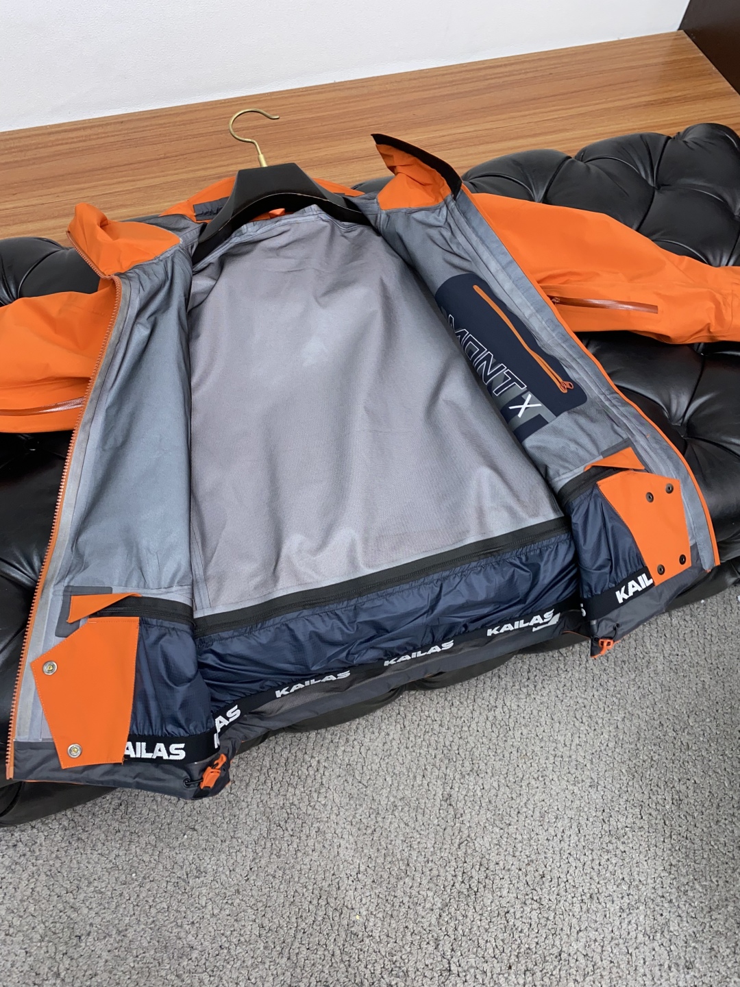“KAILAS Mont XPRO All-Weather Hard-Shells: Men and Women Storm-Cover Coats for Extreme Outdoor Activities” - 图片 6