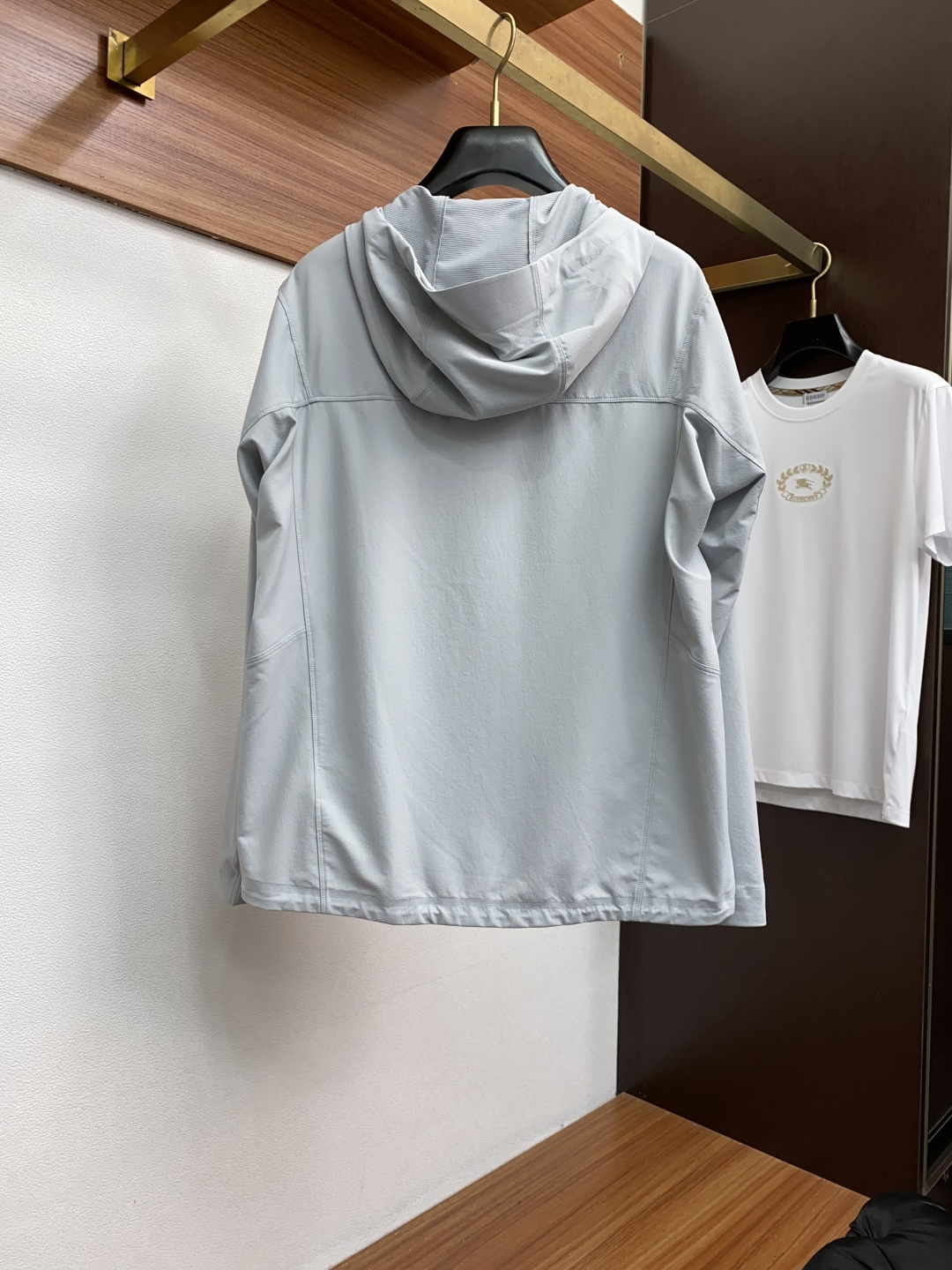 Title: KAILAS Mont-XPRO Hard-Shell Mountain Coat for Extreme Weather, Unisex, High Performance, 3D Design, Orange Raincoat. - 图片 9