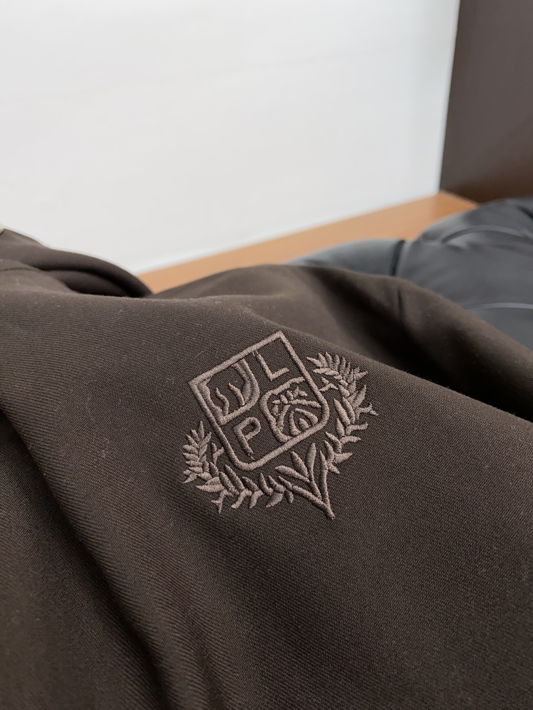  lP🆕 年秋冬新款 官网 高端原厂代工出品，
官方经典王牌单品！最新夹克外套 多明星穿搭示范款！！
新