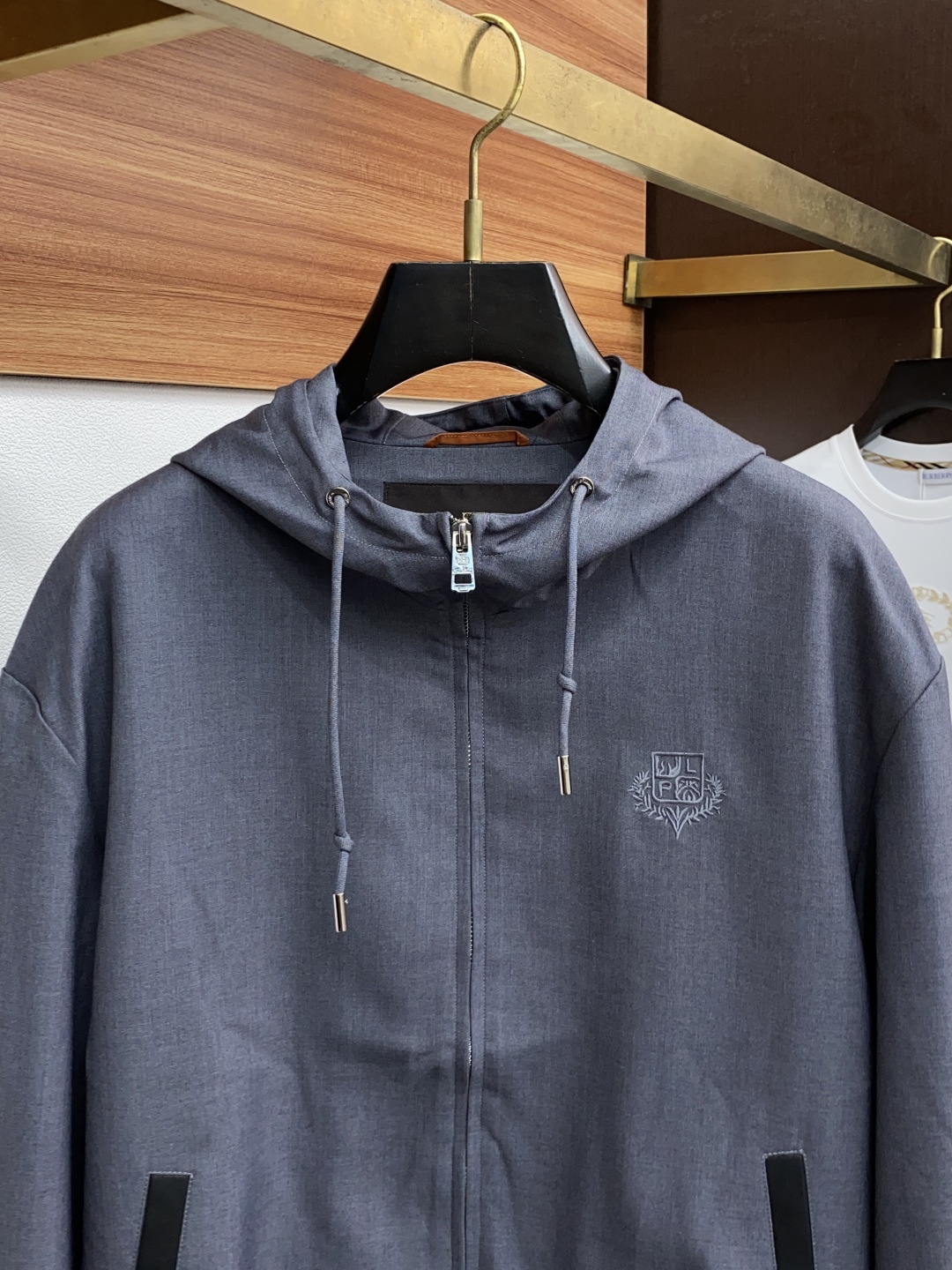 Burberry Grey Hooded Windbreaker Jacket Lightweight and Water-Resistant 3 cmp i1754301575305 52 0 1