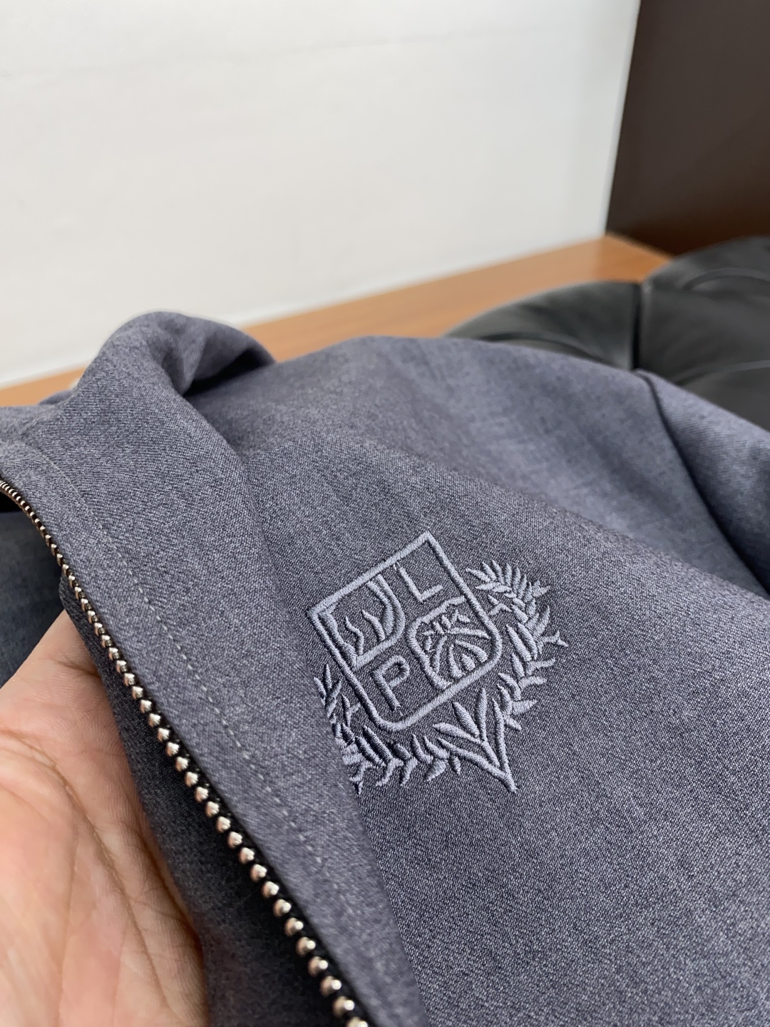Burberry Grey Hooded Windbreaker Jacket Lightweight and Water-Resistant 7 cmp i1754301575322 3791 0 5