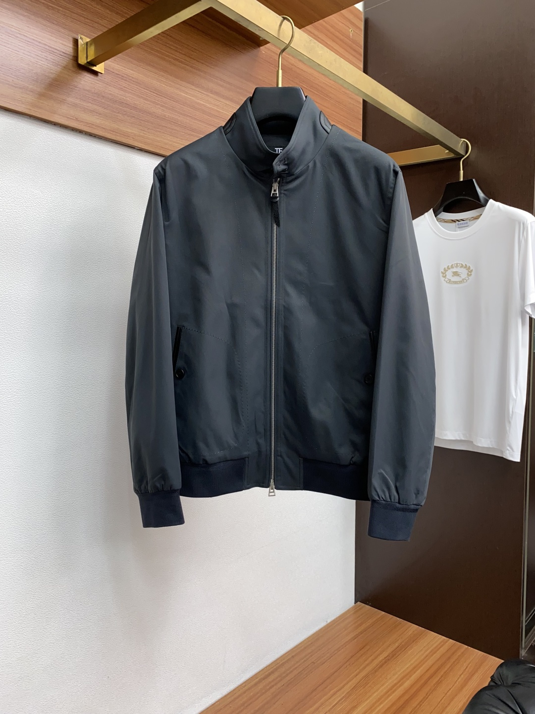  TF 2025年秋冬新款 官网 高端原厂代工出品，
官方经典王牌单品！最新夹克外套 多明星穿搭示范款！