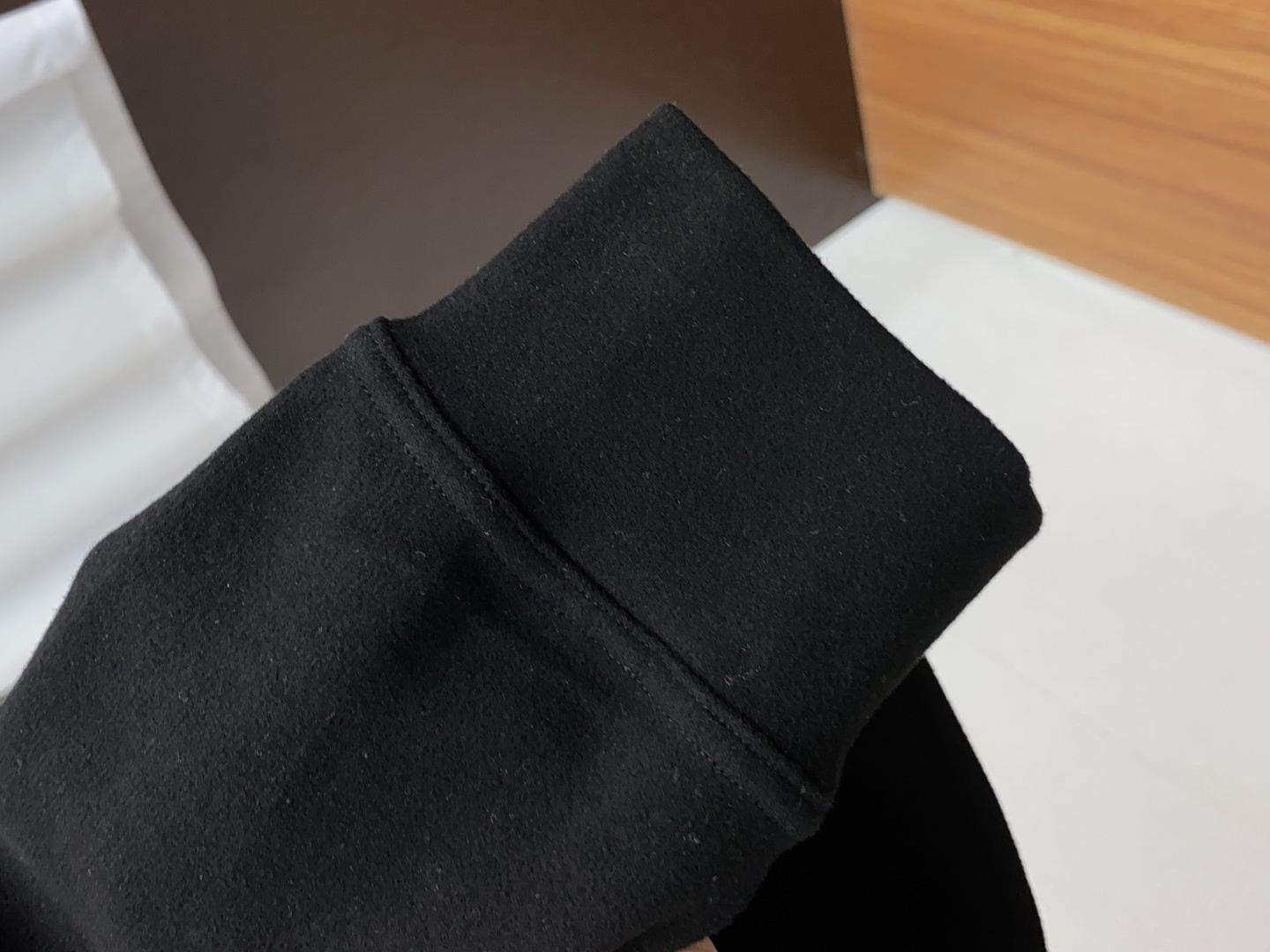 “High-End Platinum-Grade Basic T-Shirt: Luxurious Italian Design for Modern Urban Style | Classic Ace Series” - 图片 5