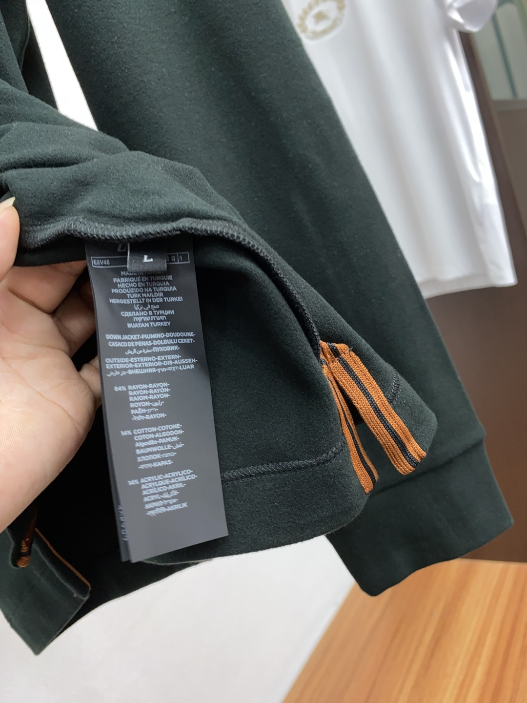 杰尼亚 2025秋冬专柜新款 时尚休闲打底衫长袖T恤，精选进口高密度膨体暖姜天丝德绒系列膨体蓄暖，糯感新