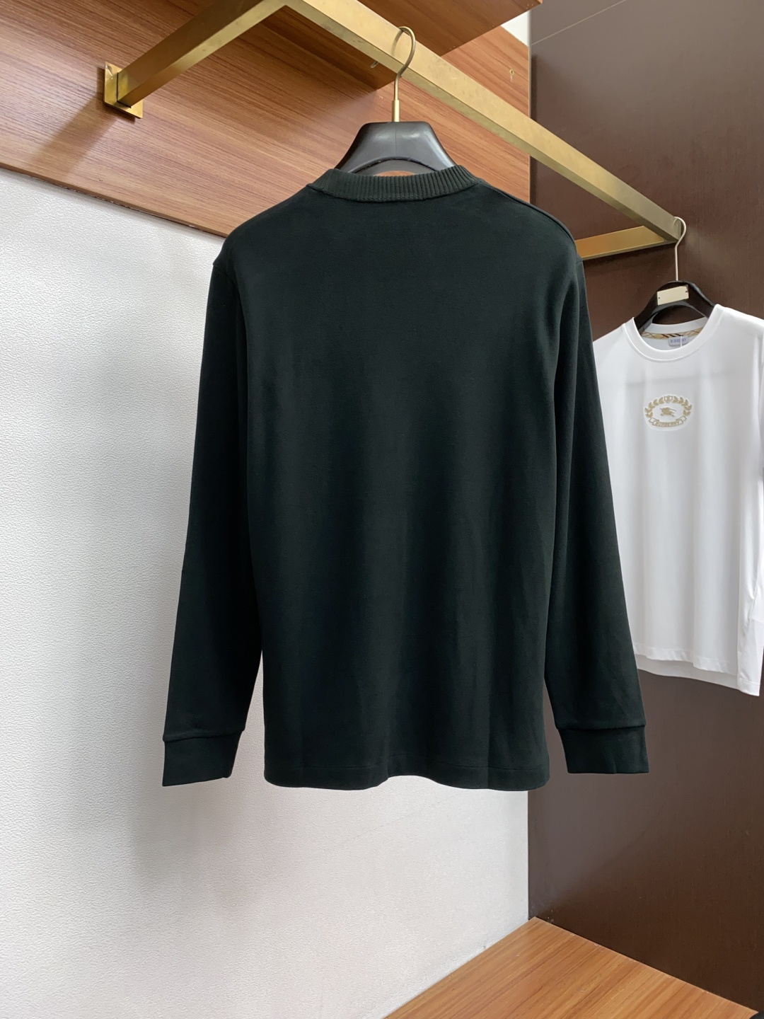 杰尼亚 2025秋冬专柜新款 时尚休闲打底衫长袖T恤，精选进口高密度膨体暖姜天丝德绒系列膨体蓄暖，糯感新