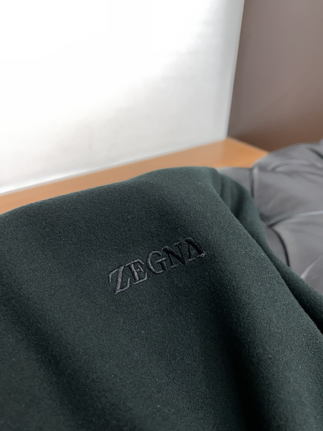 杰尼亚 2025秋冬专柜新款 时尚休闲打底衫长袖T恤，精选进口高密度膨体暖姜天丝德绒系列膨体蓄暖，糯感新