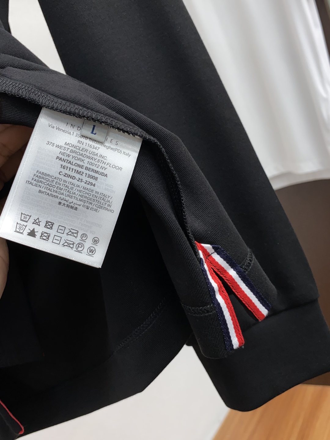 Fall and Winter Fashion: High-Density Warm T-shirts with Fine Logo-Making - 图片 6