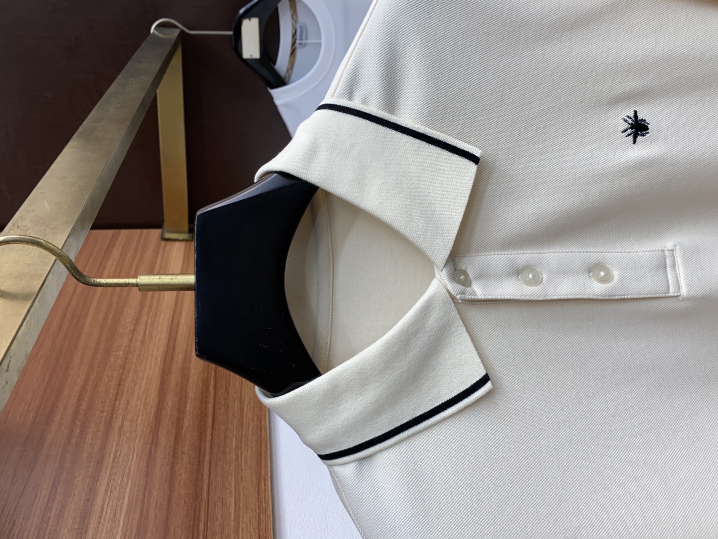 Luxurious Platinum-Grade Basic T-Shirt: High-End Italian Design for Modern Urban Aesthetics. - 图片 3