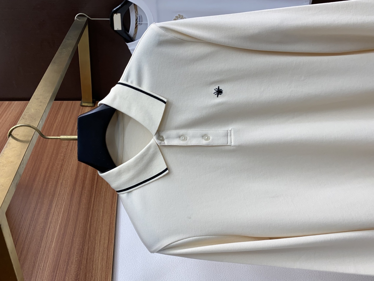Luxurious Platinum-Grade Basic T-Shirt: High-End Italian Design for Modern Urban Aesthetics. - 图片 2