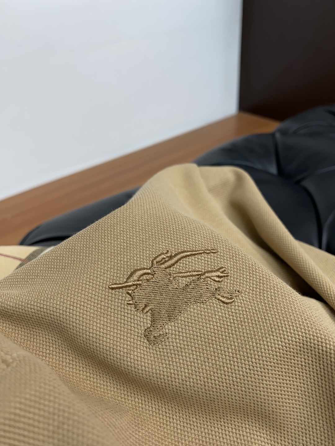 Luxurious Platinum-Grade Basic T-Shirt: Italian Aesthetics, Family Genes, Urban Style | New Money Classic Ace Series - 图片 7