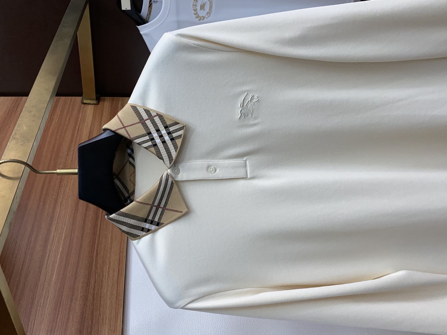 Luxurious Platinum-Grade Basic T-Shirt: High-End Italian Design for Modern Urban Aesthetics, Quality Cotton, Customized Liesel + Cashmere. - 图片 2
