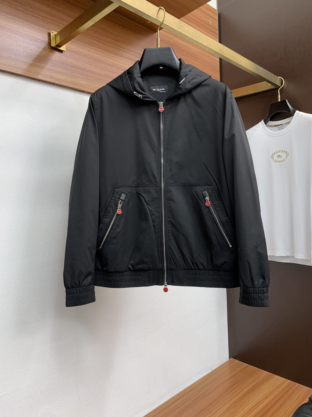 “Kiton Autumn Winter 2025 Men’s Jacket Collection: Modern, Tech, and Stylish Outerwear for the City”