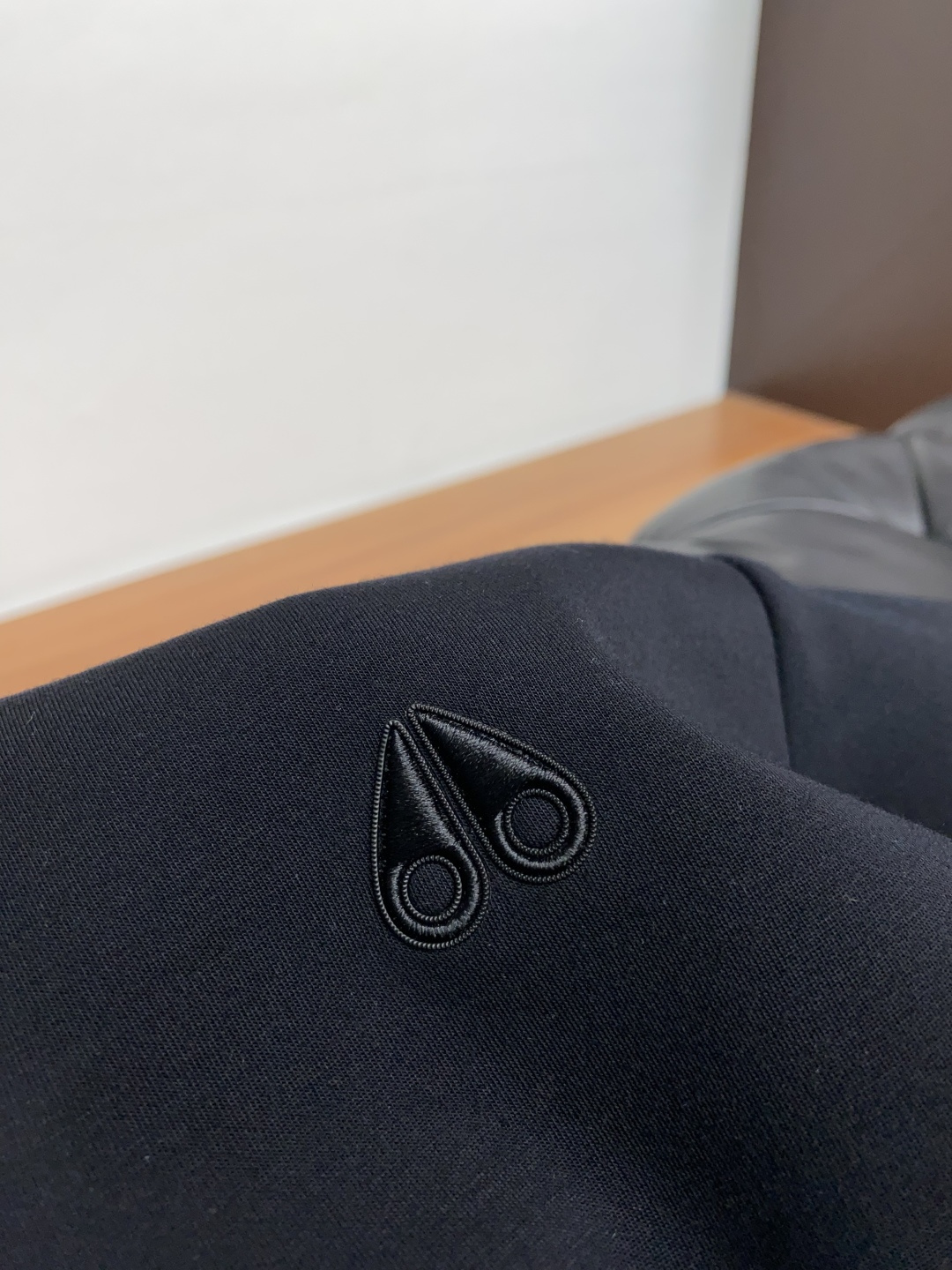  alo 家族男士高端简约圆领加厚空气棉短袖 ，香港洋行渠道货，定制莱赛尔+羊绒面料纯正血统品质，25年