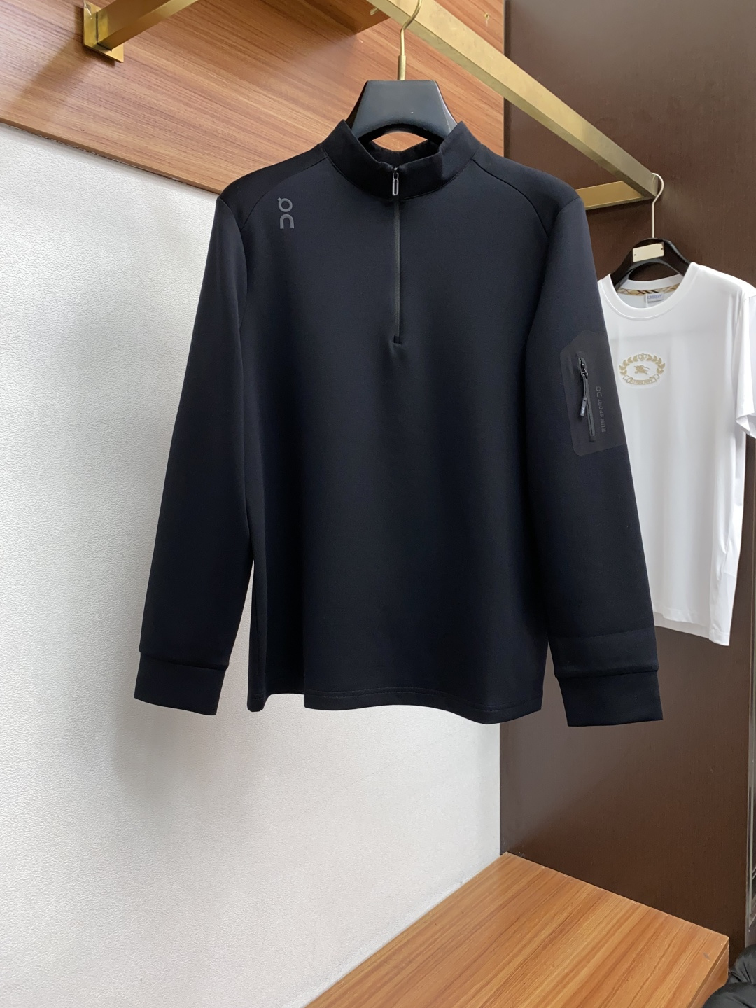  alo 家族男士高端简约小立领加厚空气棉短袖 ，香港洋行渠道货，定制莱赛尔+羊绒面料纯正血统品质，25