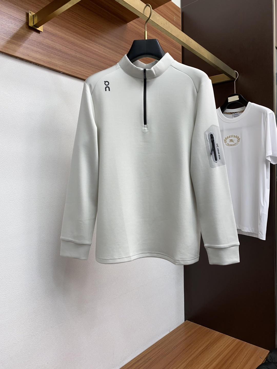  alo 家族男士高端简约小立领加厚空气棉短袖 ，香港洋行渠道货，定制莱赛尔+羊绒面料纯正血统品质，25