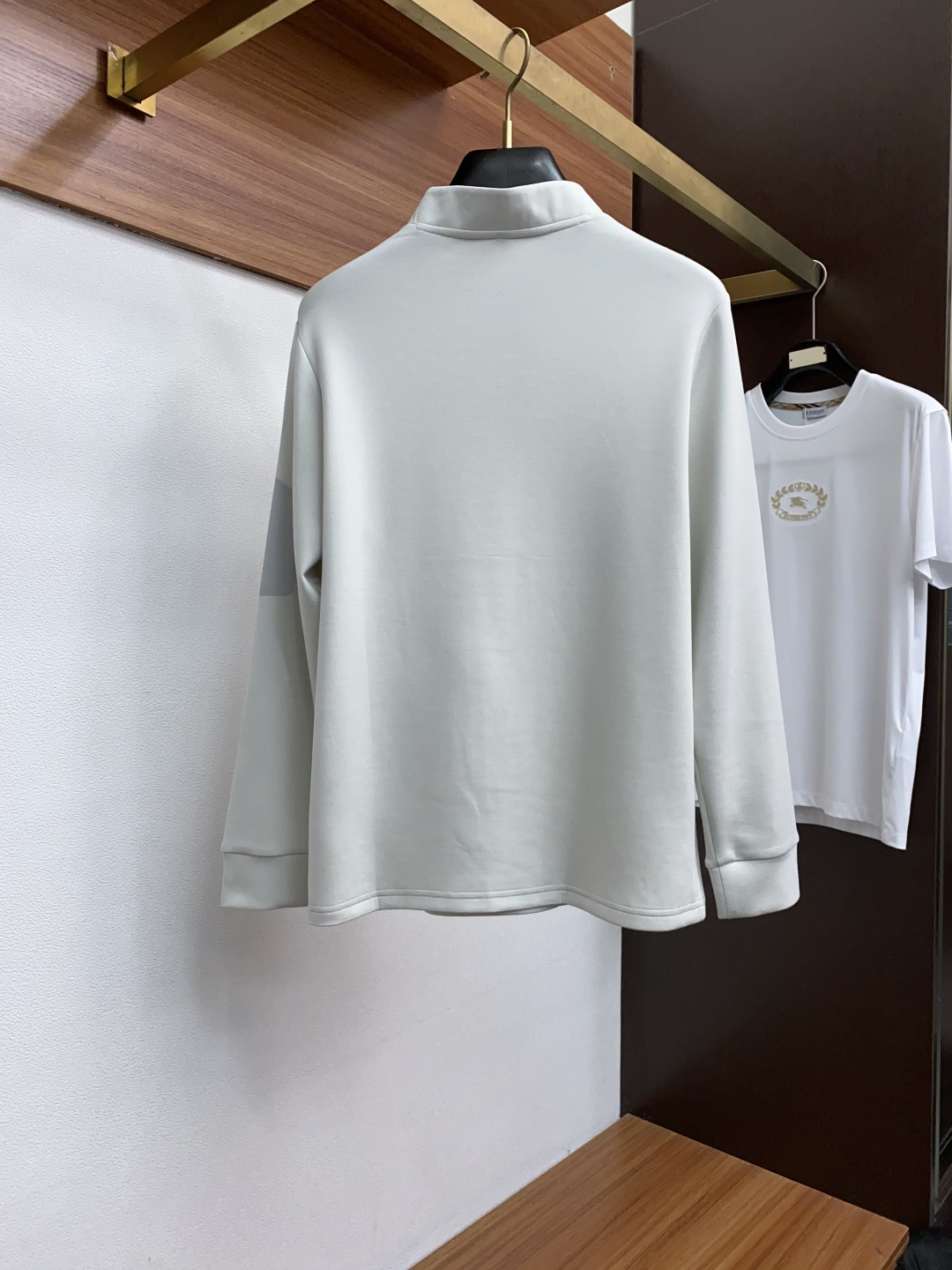  alo 家族男士高端简约小立领加厚空气棉短袖 ，香港洋行渠道货，定制莱赛尔+羊绒面料纯正血统品质，25