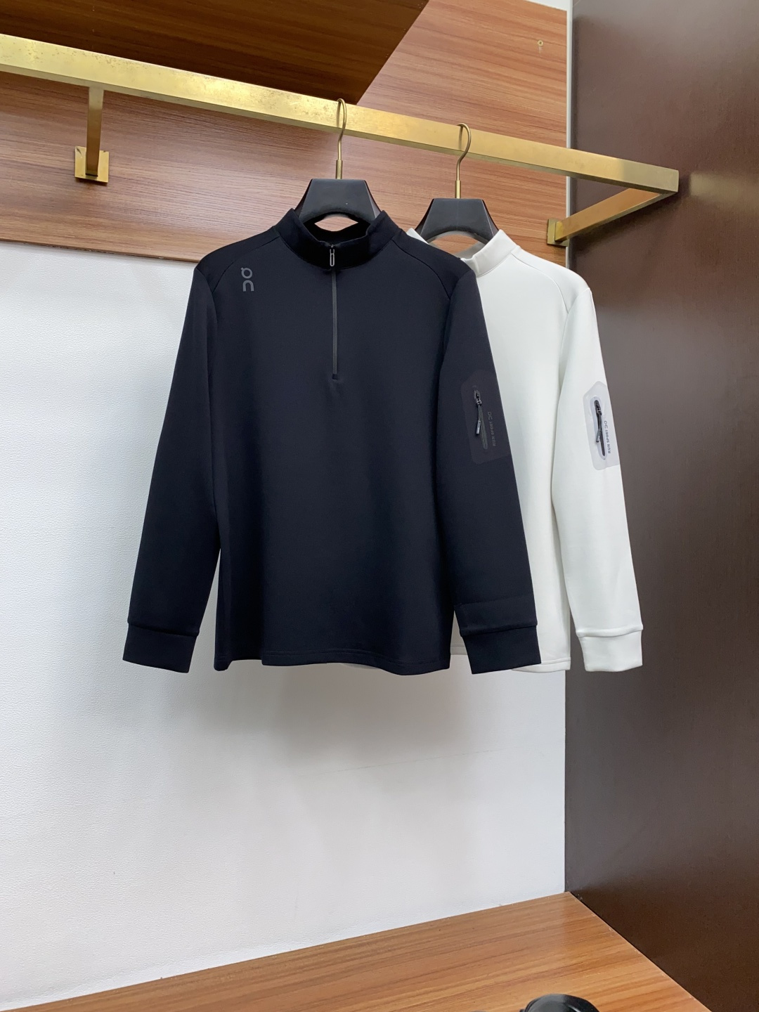  alo 家族男士高端简约小立领加厚空气棉短袖 ，香港洋行渠道货，定制莱赛尔+羊绒面料纯正血统品质，25