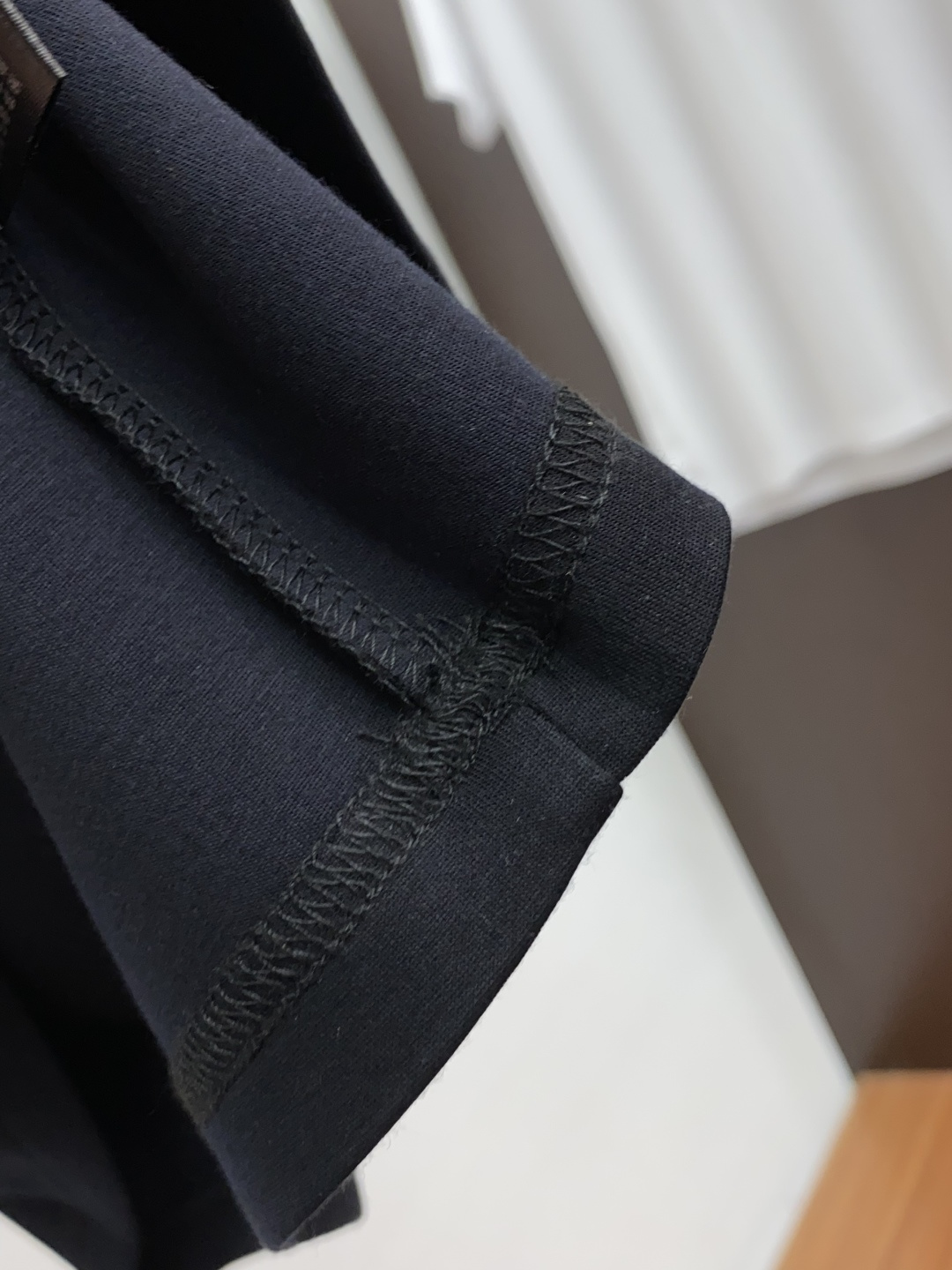  alo 家族男士高端简约圆领加厚空气棉短袖 ，香港洋行渠道货，定制莱赛尔+羊绒面料纯正血统品质，25年