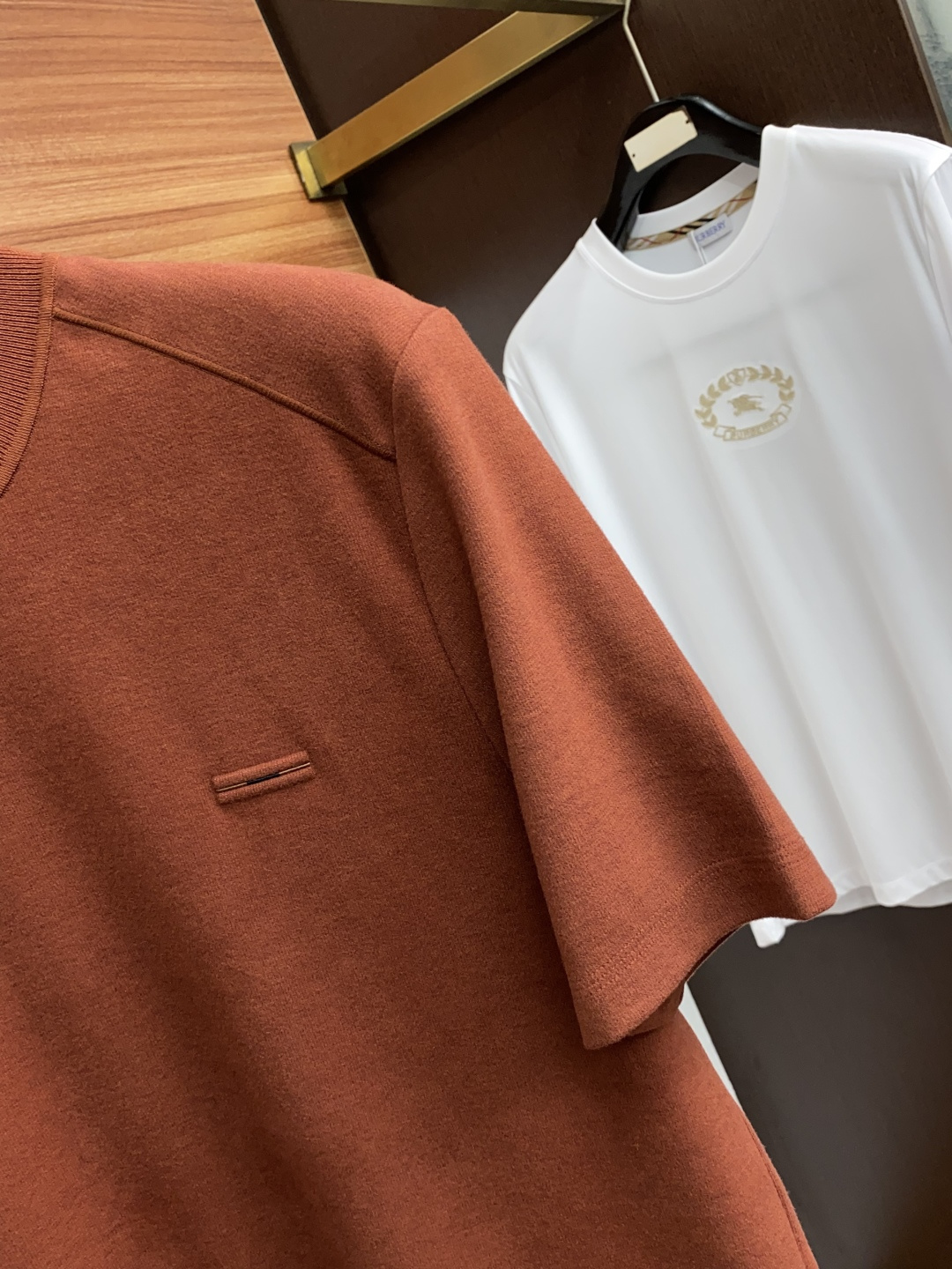  杰尼亚 2025秋冬专柜新款 时尚休闲打底衫短袖T恤，精选进口高密度膨体暖姜天丝德绒系列膨体蓄暖，糯感