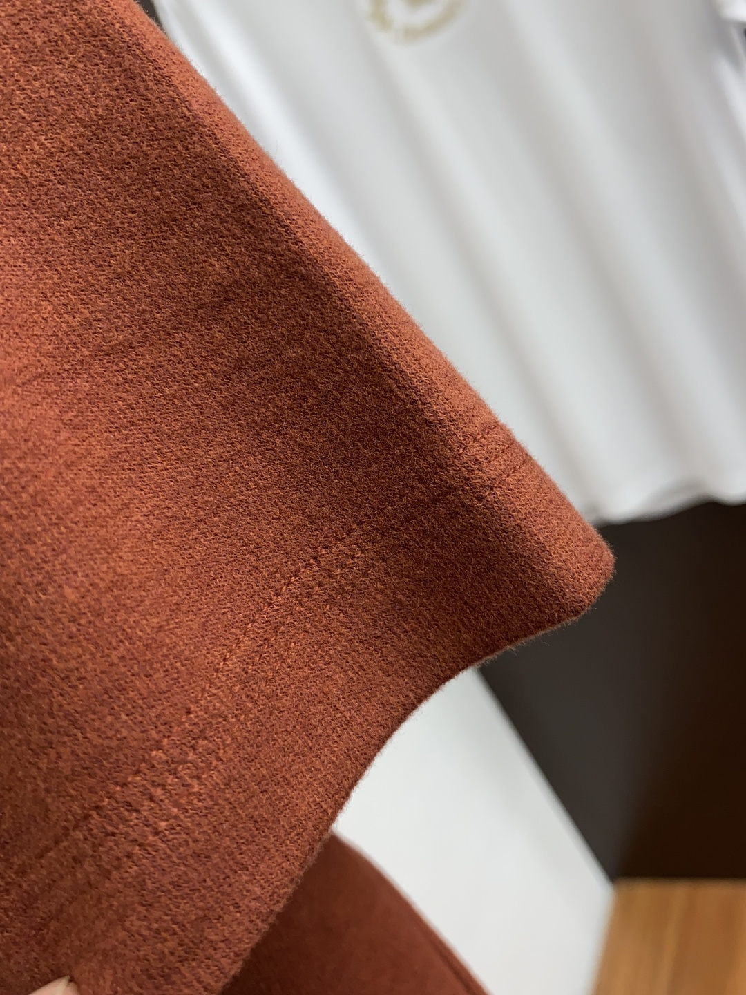  杰尼亚 2025秋冬专柜新款 时尚休闲打底衫短袖T恤，精选进口高密度膨体暖姜天丝德绒系列膨体蓄暖，糯感