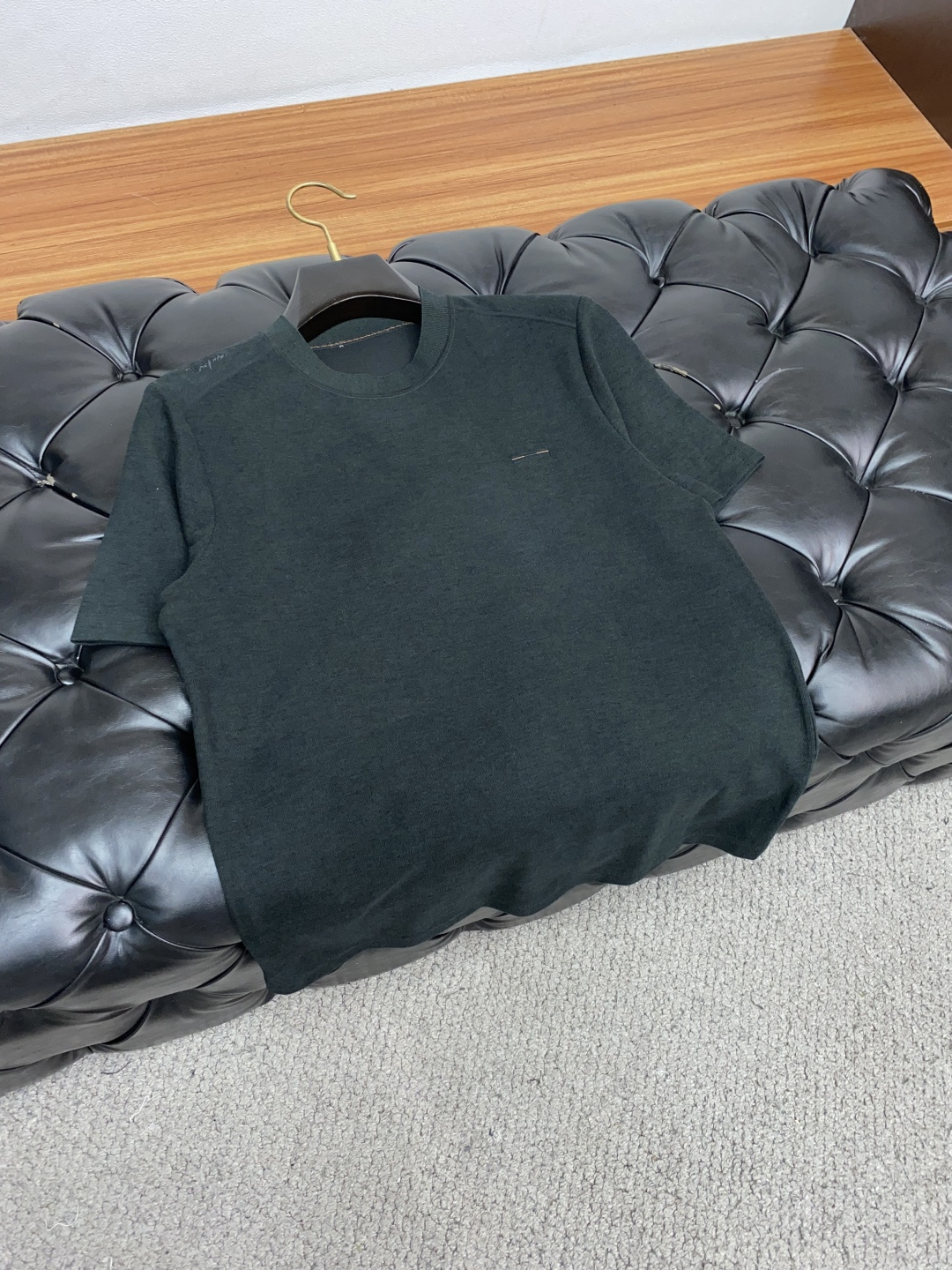  杰尼亚 2025秋冬专柜新款 时尚休闲打底衫短袖T恤，精选进口高密度膨体暖姜天丝德绒系列膨体蓄暖，糯感