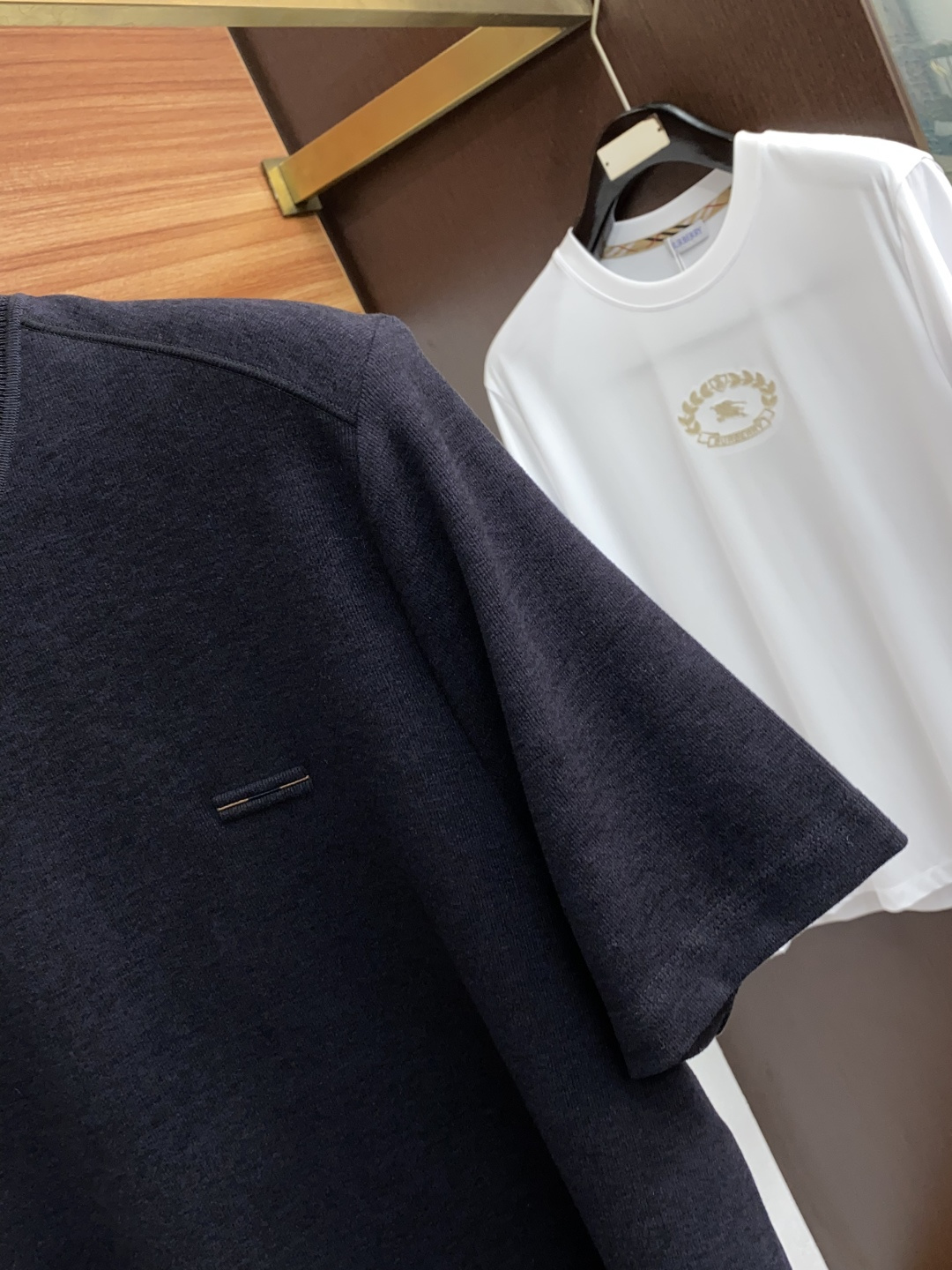  杰尼亚 2025秋冬专柜新款 时尚休闲打底衫短袖T恤，精选进口高密度膨体暖姜天丝德绒系列膨体蓄暖，糯感