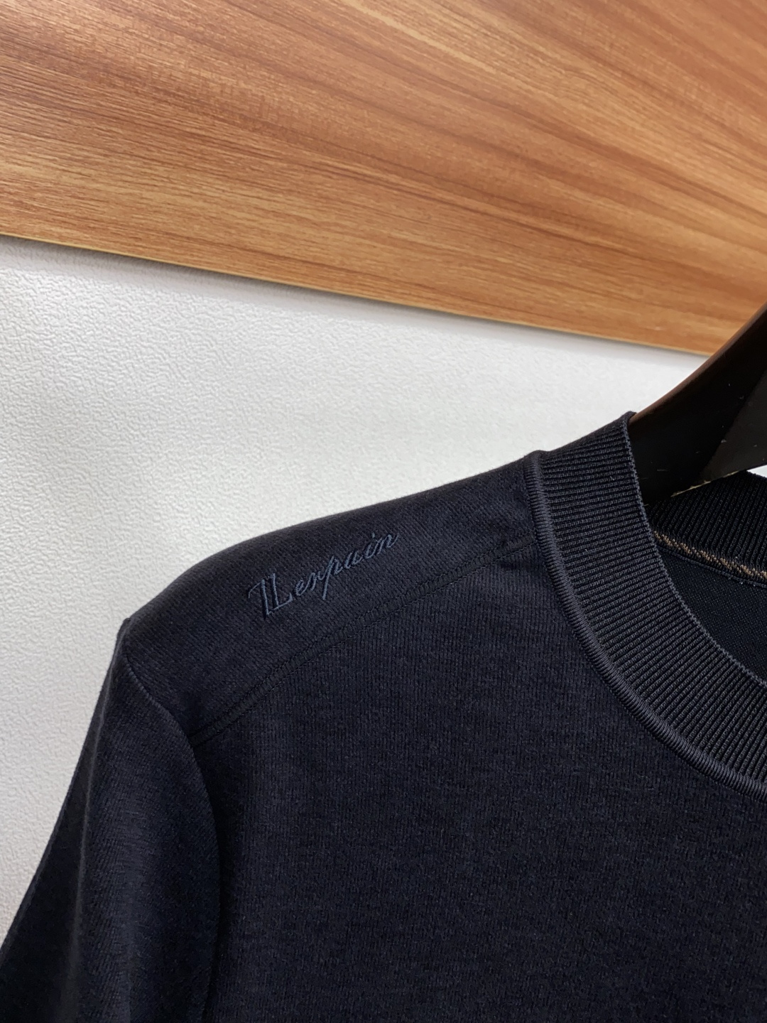  杰尼亚 2025秋冬专柜新款 时尚休闲打底衫短袖T恤，精选进口高密度膨体暖姜天丝德绒系列膨体蓄暖，糯感