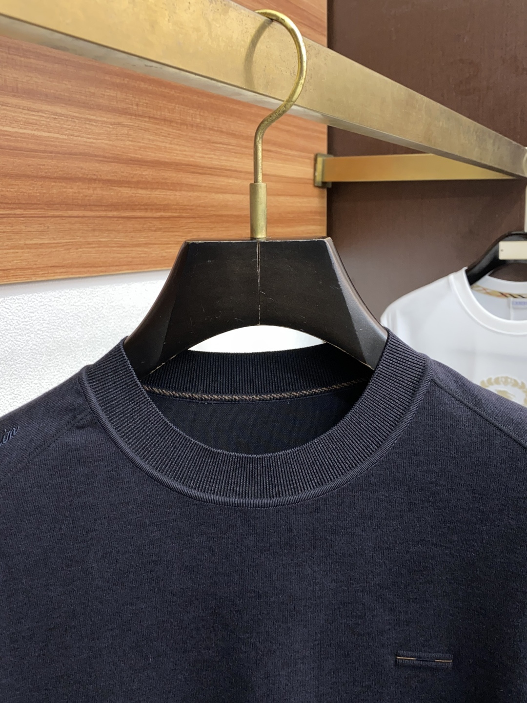  杰尼亚 2025秋冬专柜新款 时尚休闲打底衫短袖T恤，精选进口高密度膨体暖姜天丝德绒系列膨体蓄暖，糯感