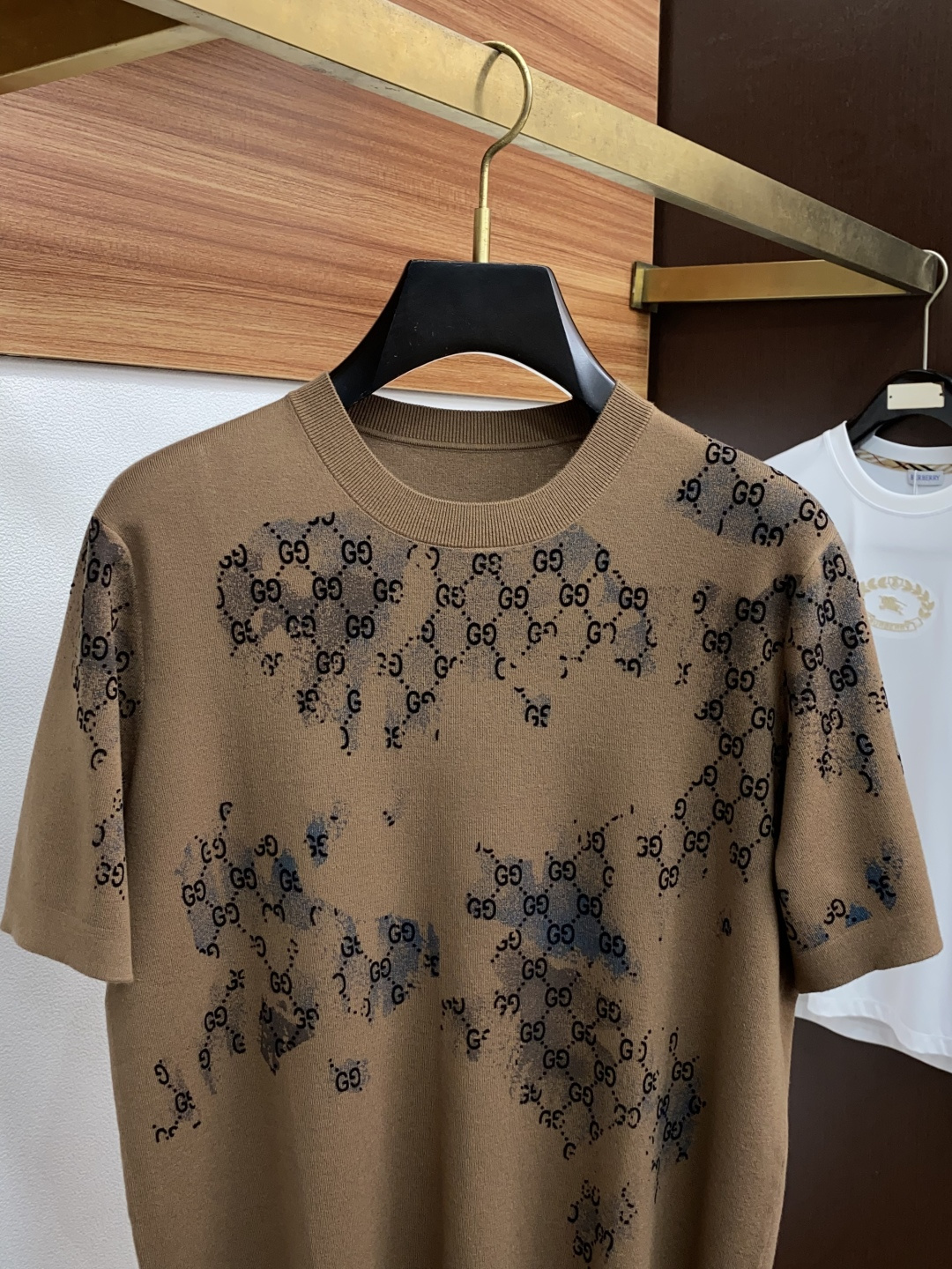  古奇 家族男士高端简约翻领加厚针织毛衣短袖 ，香港洋行渠道货，纯正血统品质，25年秋冬 新款，经典王牌