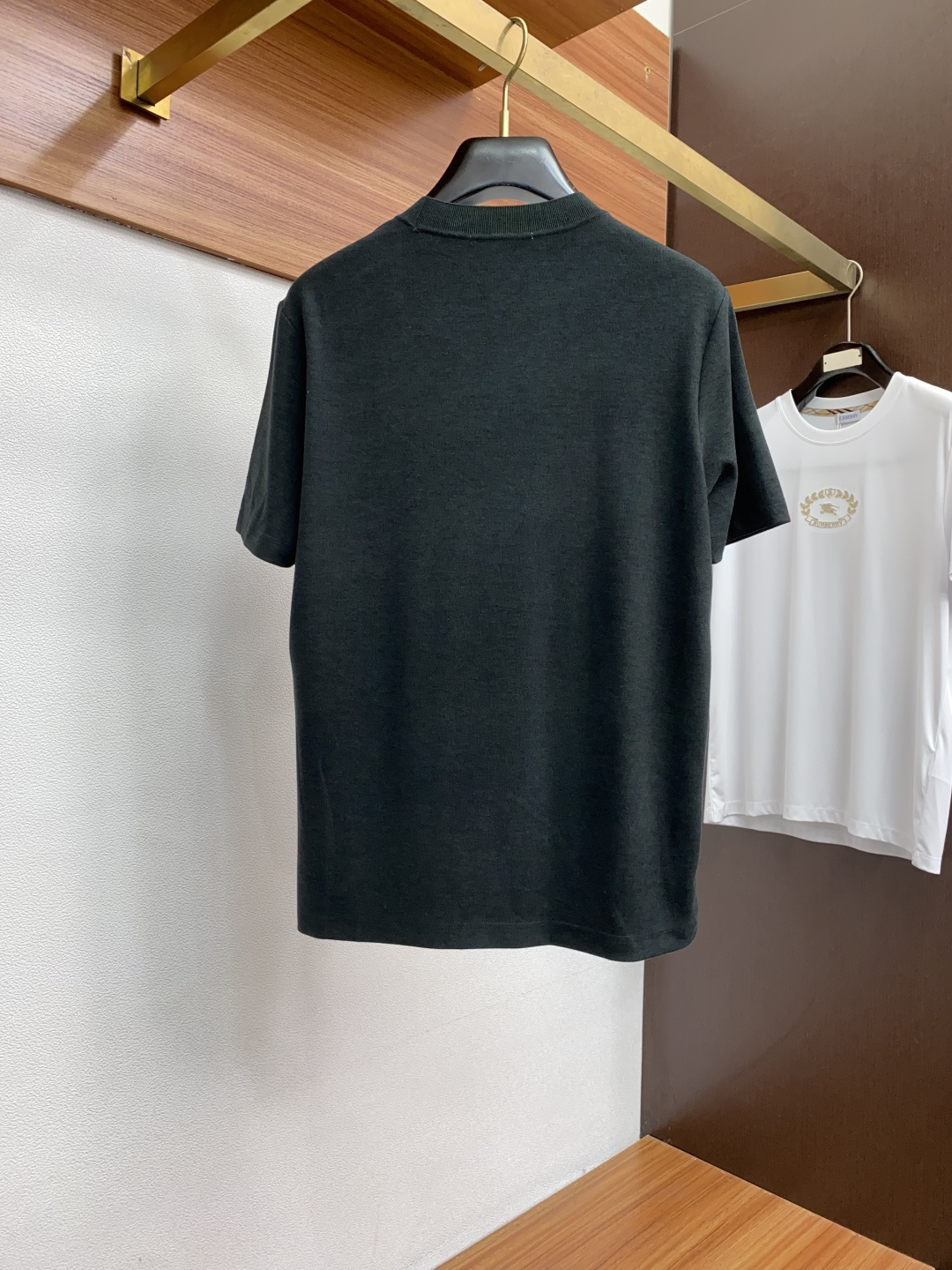  杰尼亚 2025秋冬专柜新款 时尚休闲打底衫短袖T恤，精选进口高密度膨体暖姜天丝德绒系列膨体蓄暖，糯感