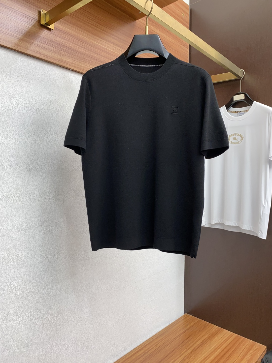  剪刀 家族男士高端简约圆领加厚针织毛衣短袖 ，香港洋行渠道货，纯正血统品质，25年秋冬 新款，经典王牌