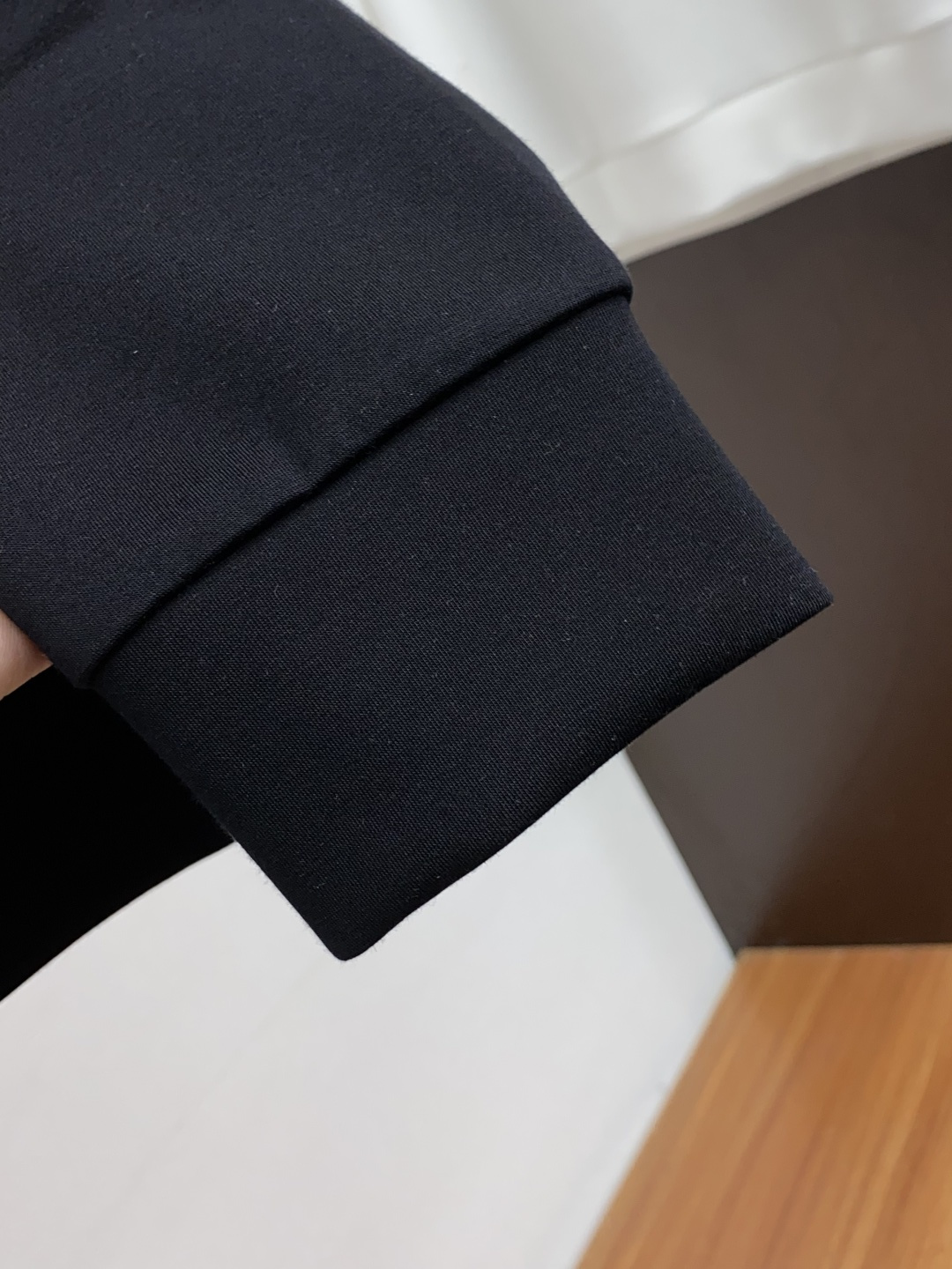  普拉达 家族男士高端简约圆领加厚莫代尔客气棉长袖 卫衣，香港洋行渠道货，纯正血统品质，25年秋冬 新款