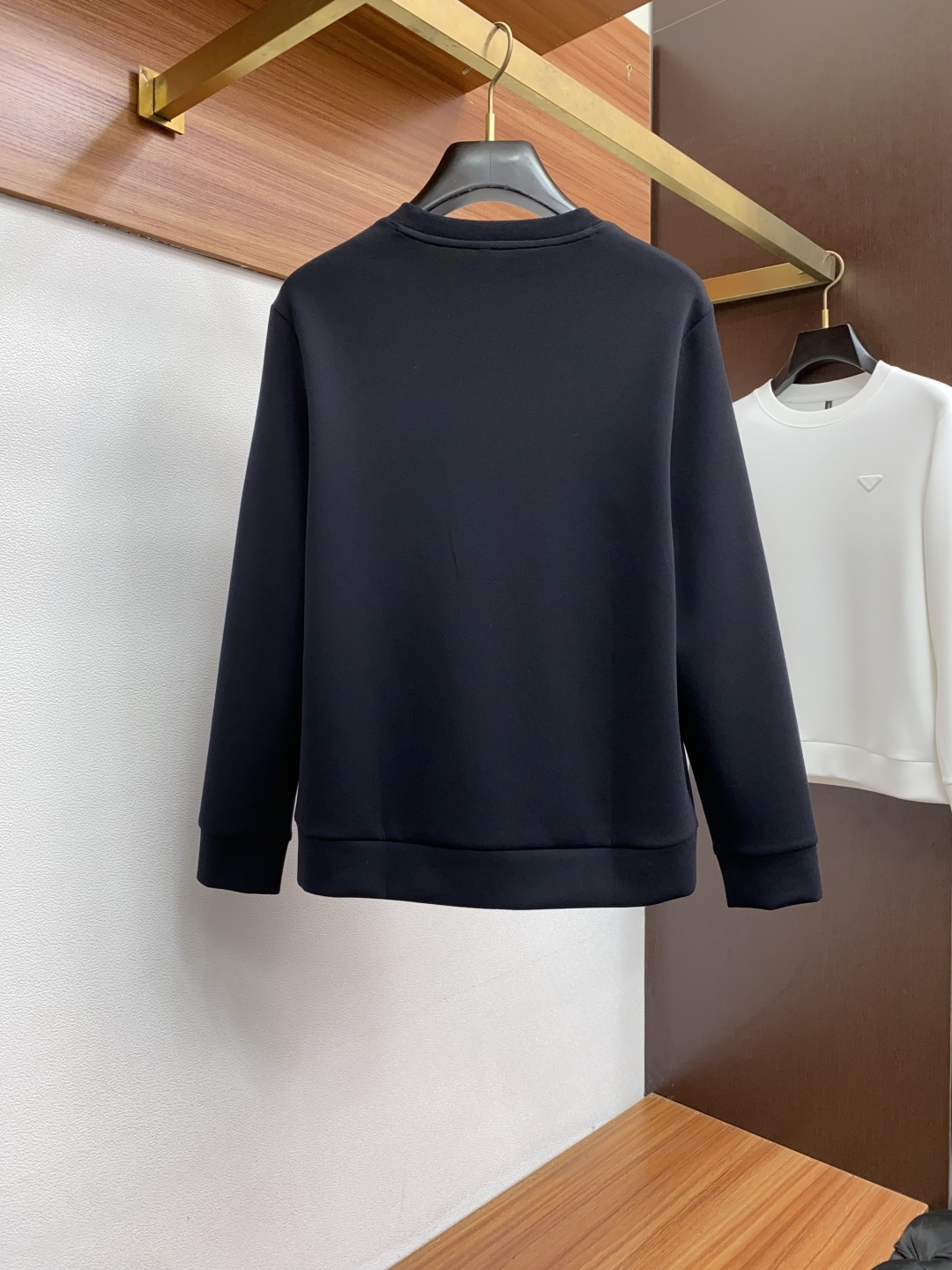  普拉达 家族男士高端简约圆领加厚莫代尔客气棉长袖 卫衣，香港洋行渠道货，纯正血统品质，25年秋冬 新款