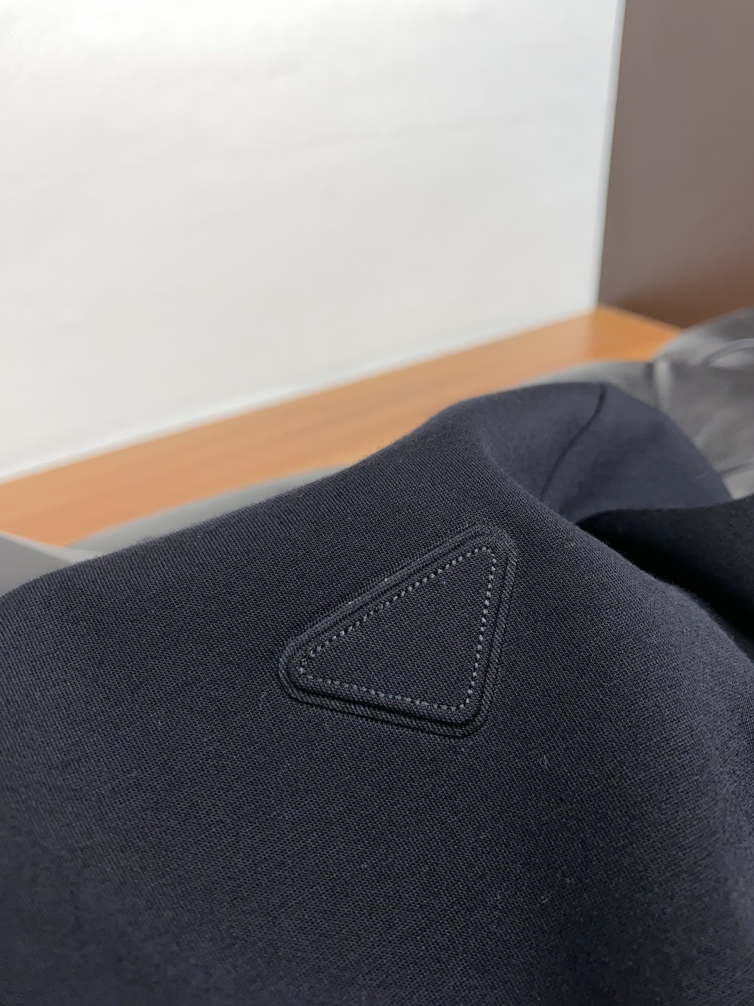  普拉达 家族男士高端简约圆领加厚莫代尔客气棉长袖 卫衣，香港洋行渠道货，纯正血统品质，25年秋冬 新款