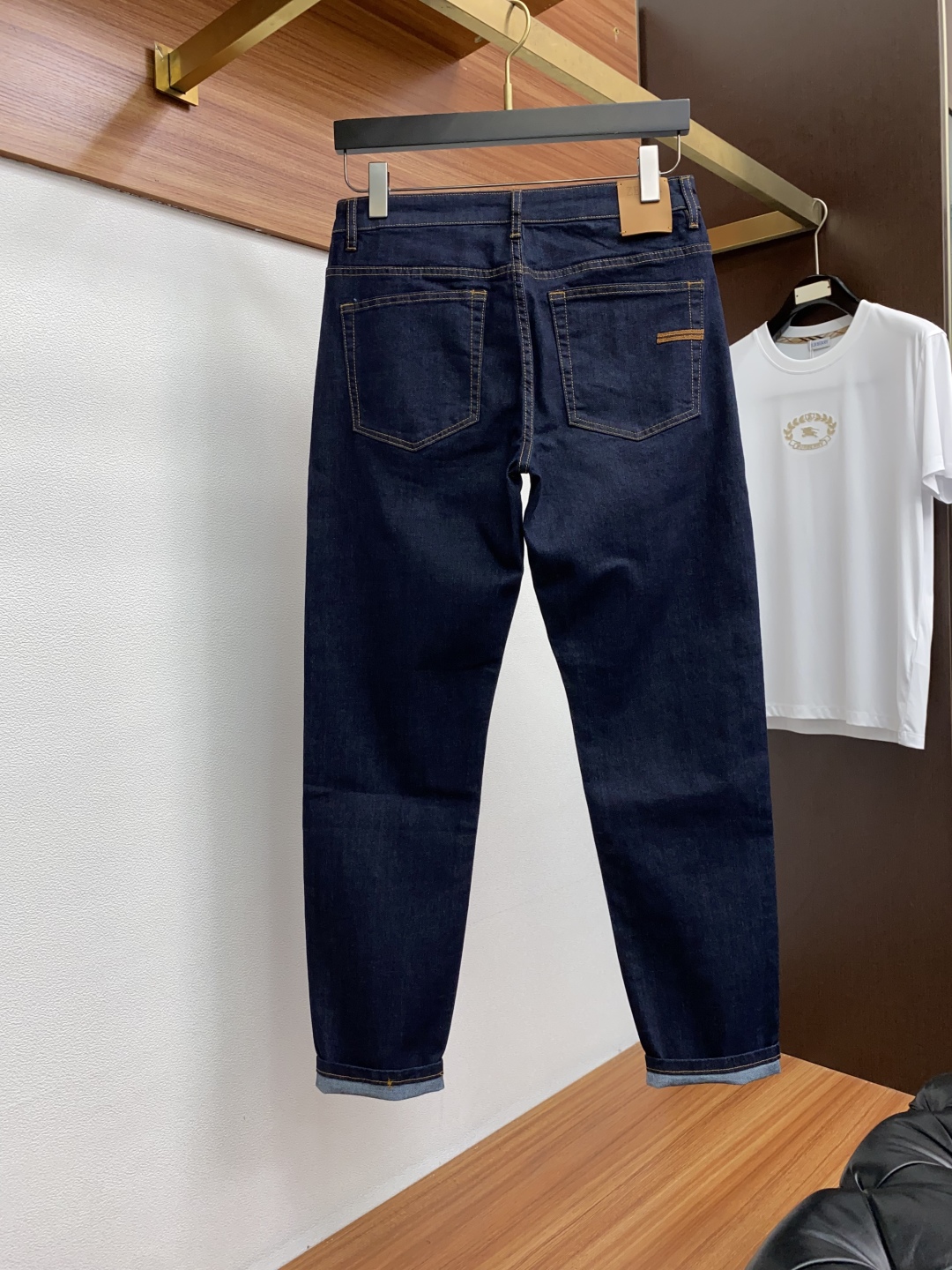 “Men’s Fall/Winter Genia 25ss Jeans: Durable, Flexible, and Stylish with Unique Color Effects” - 图片 8