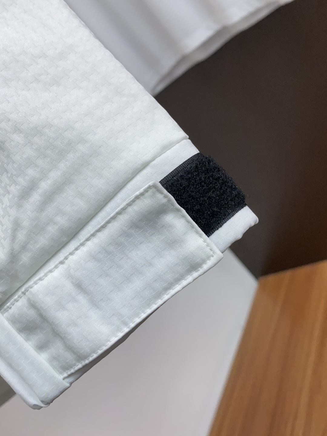  1v 路易威登 2025年秋冬新款 官网 高端原厂代工出品，
官方经典王牌单品！最新棉衣夹克外套 多明